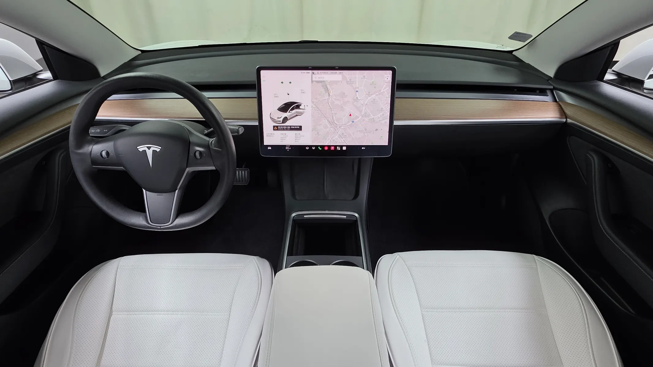 Tesla 3 AWD 2021 4/5