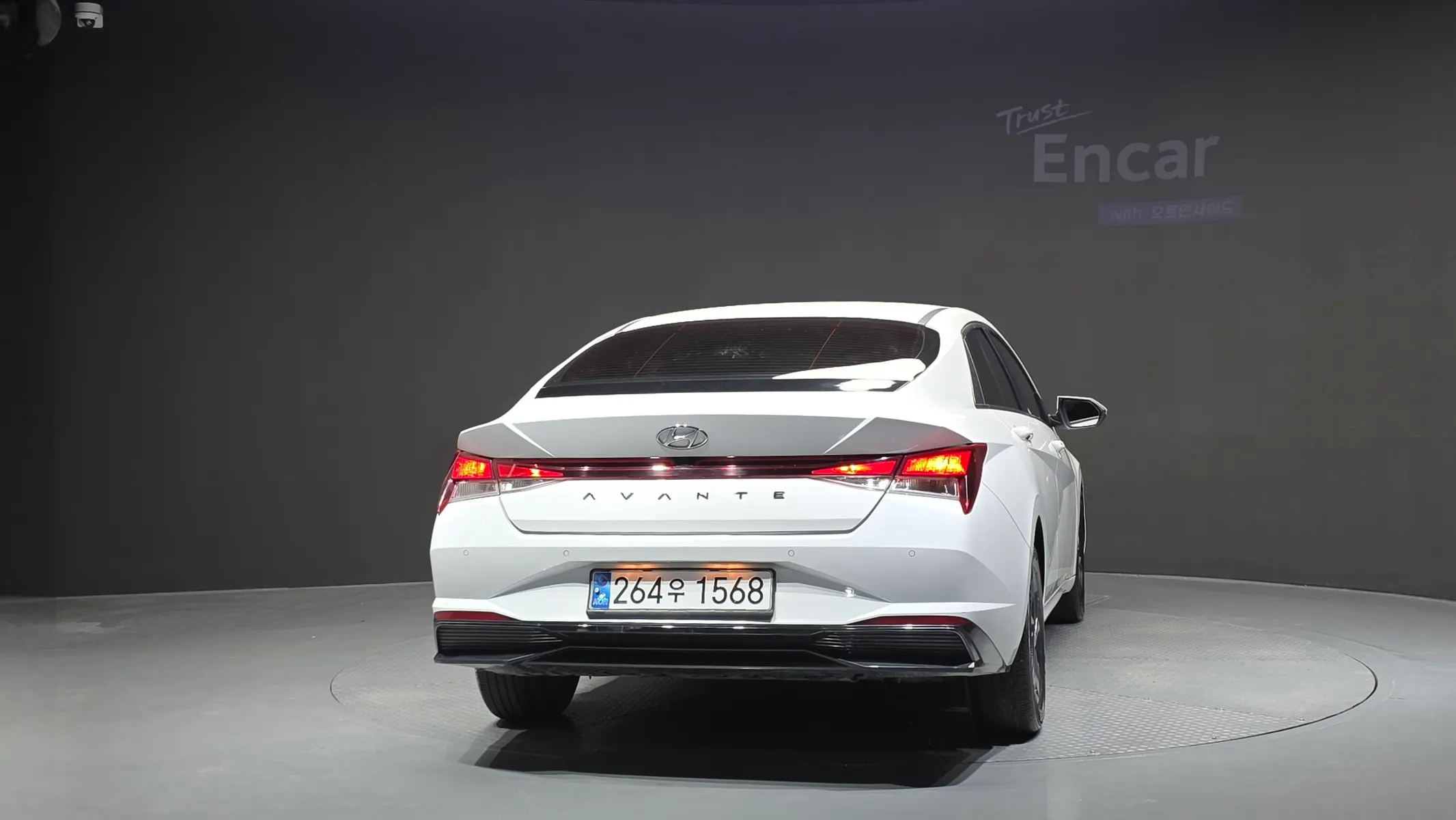 Hyundai (CN7) 2022 3/5