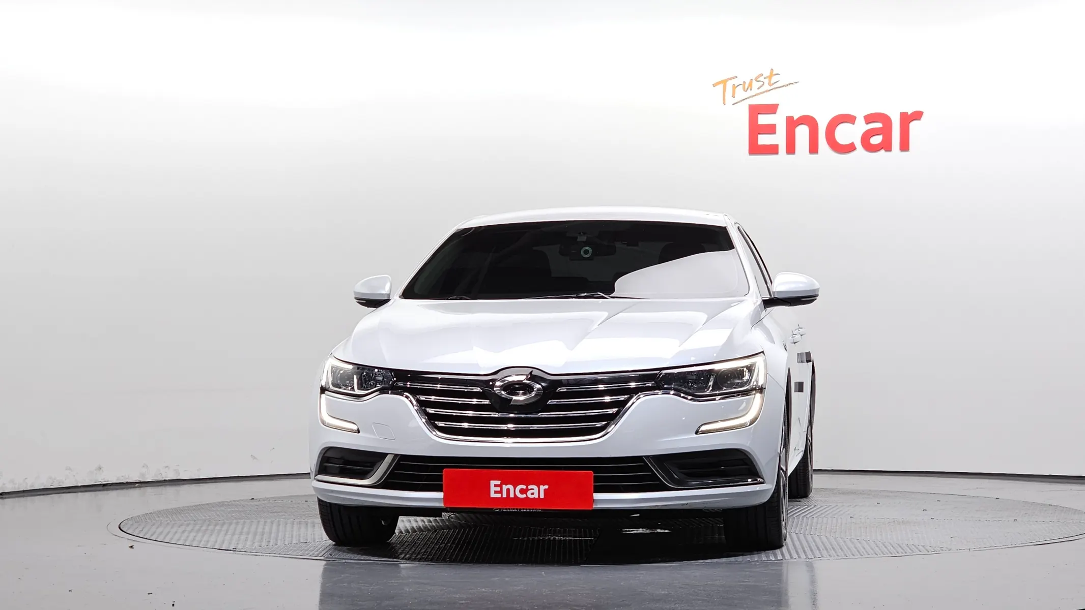 Renault Korea SM6 2.0 LPe LE () 2018 2/5