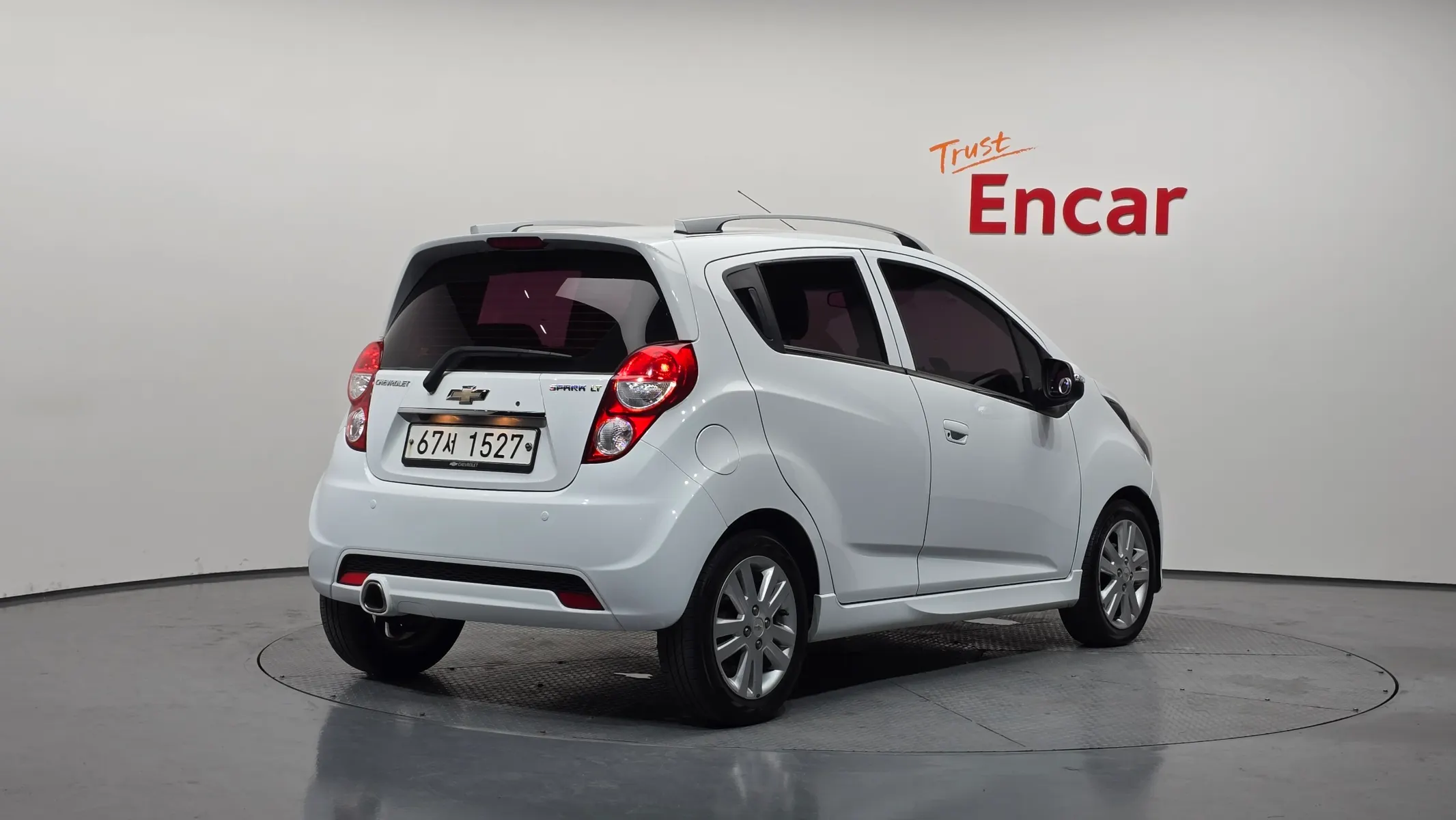 Chevrolet Spark LT 2015 2/33