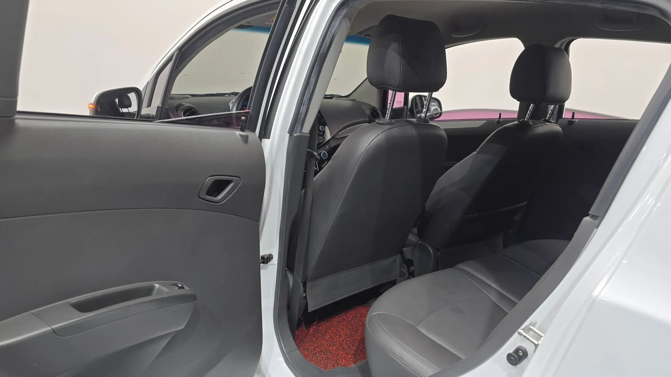 Chevrolet Spark LT 2015 32/33