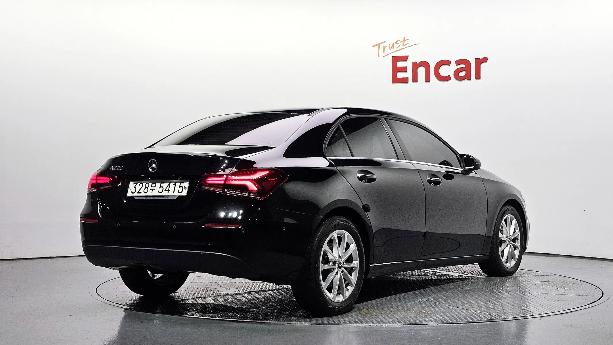 Mercedes-Benz A-Class W177 A220 2020 2/34