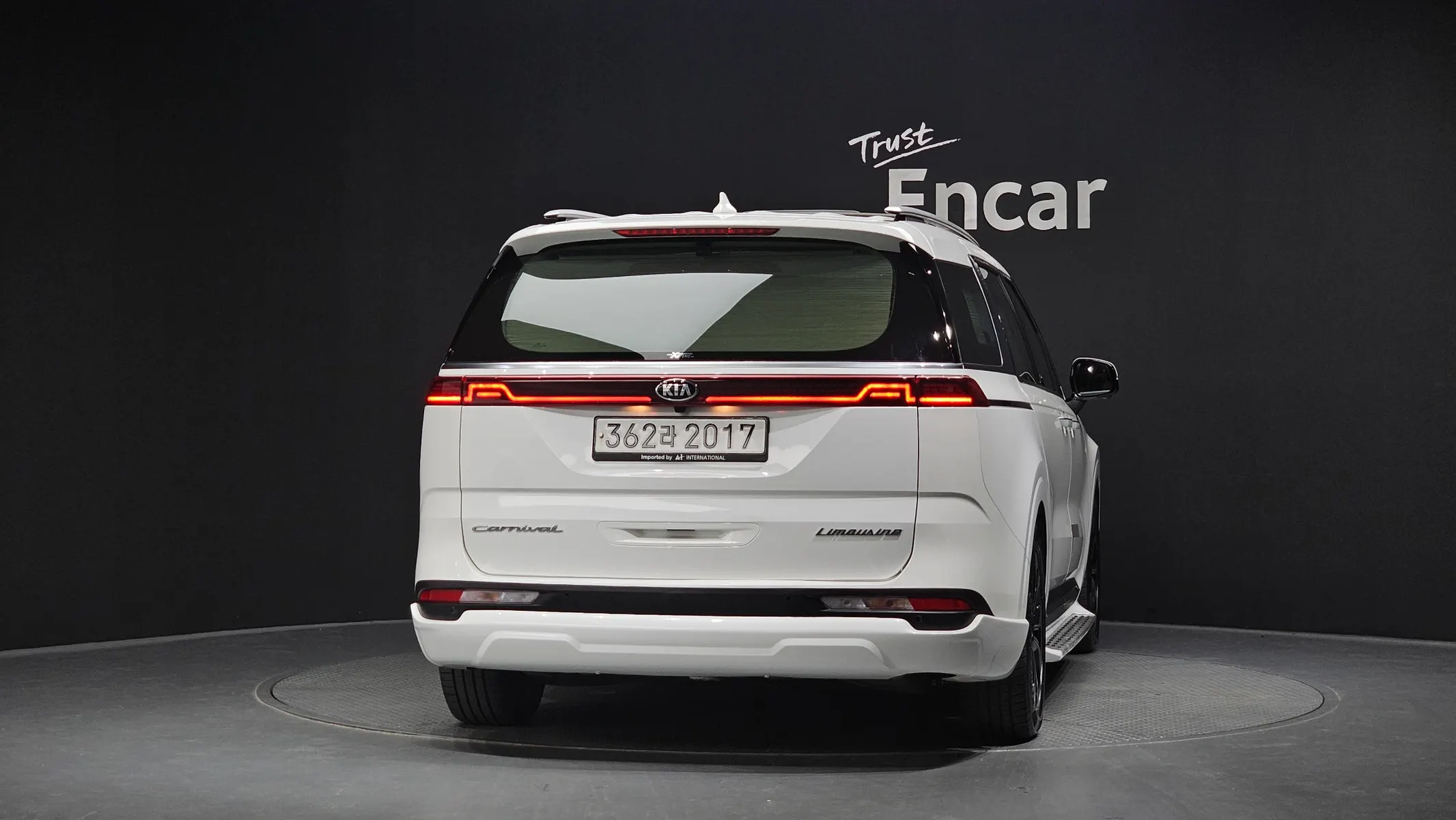 Kia Carnival 7 2020 3/5