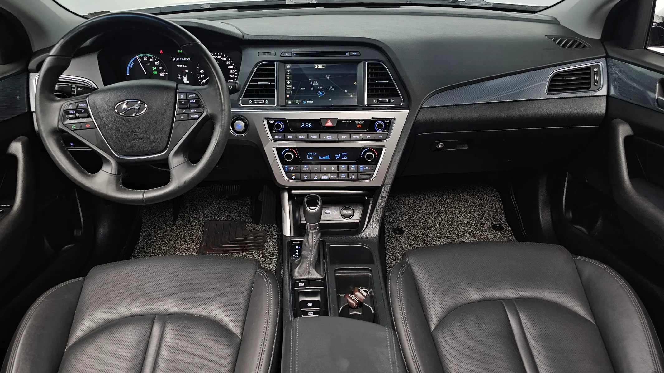 Hyundai LF 2.0 HEV 2016 4/5