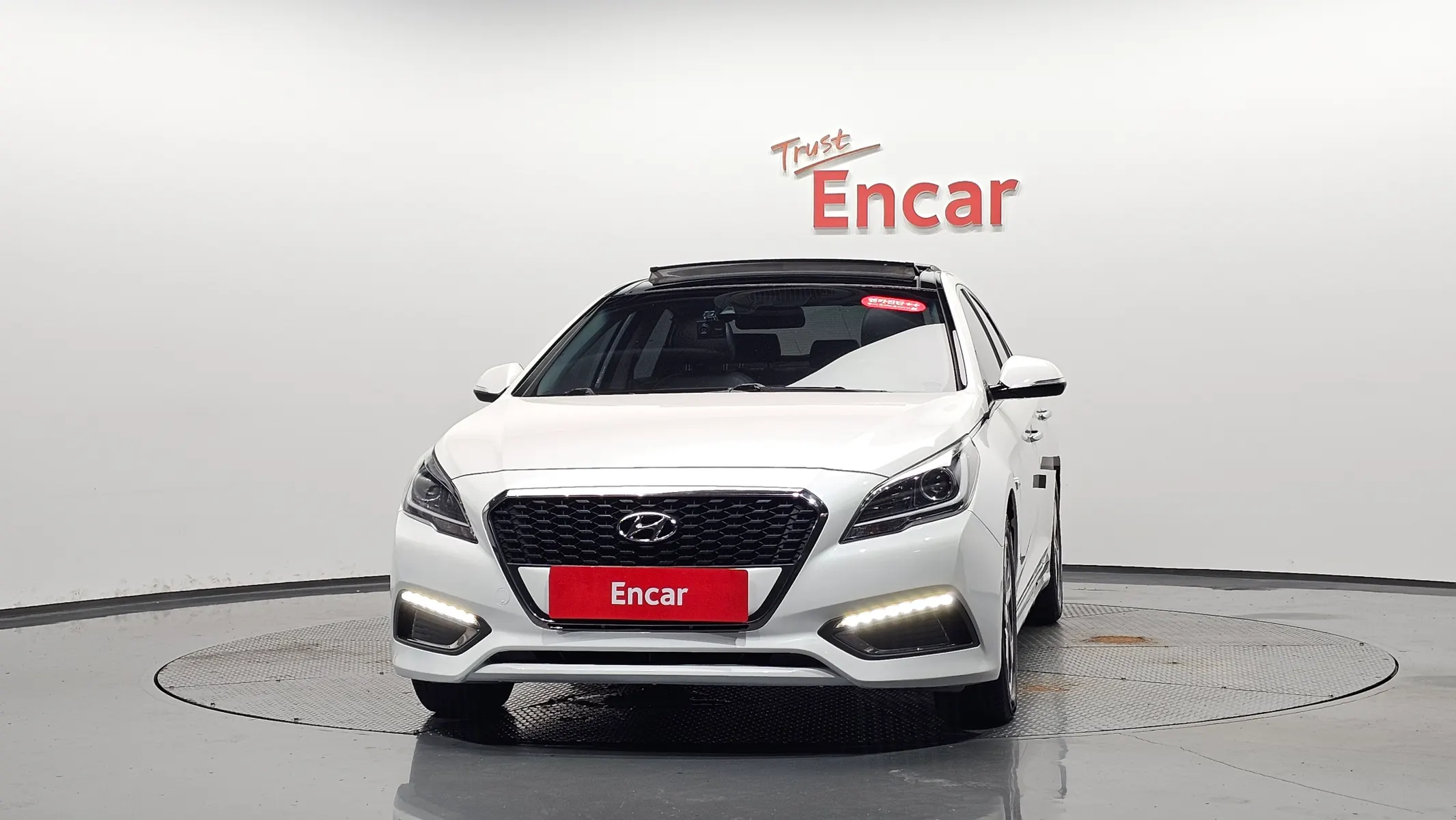 Hyundai LF 2.0 HEV 2016 2/5