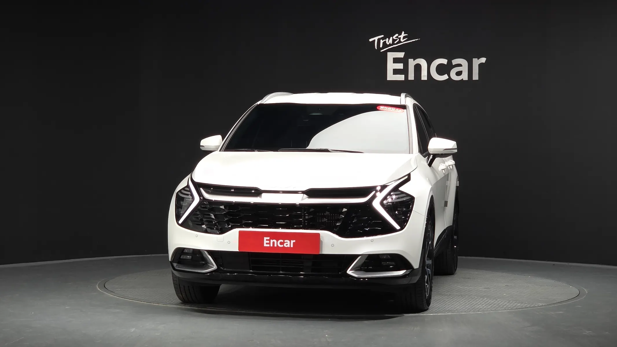 Kia 5 2WD 2023 2/5