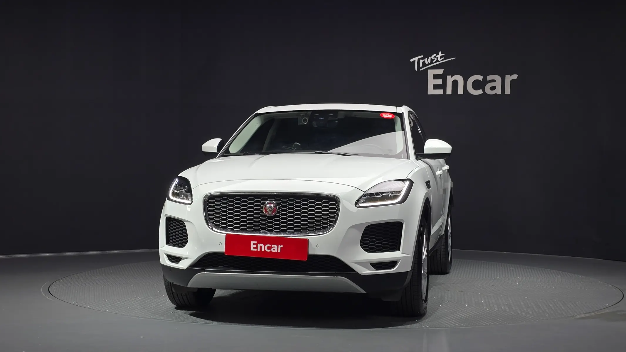 Jaguar E-PACE P250 S 2018 2/5