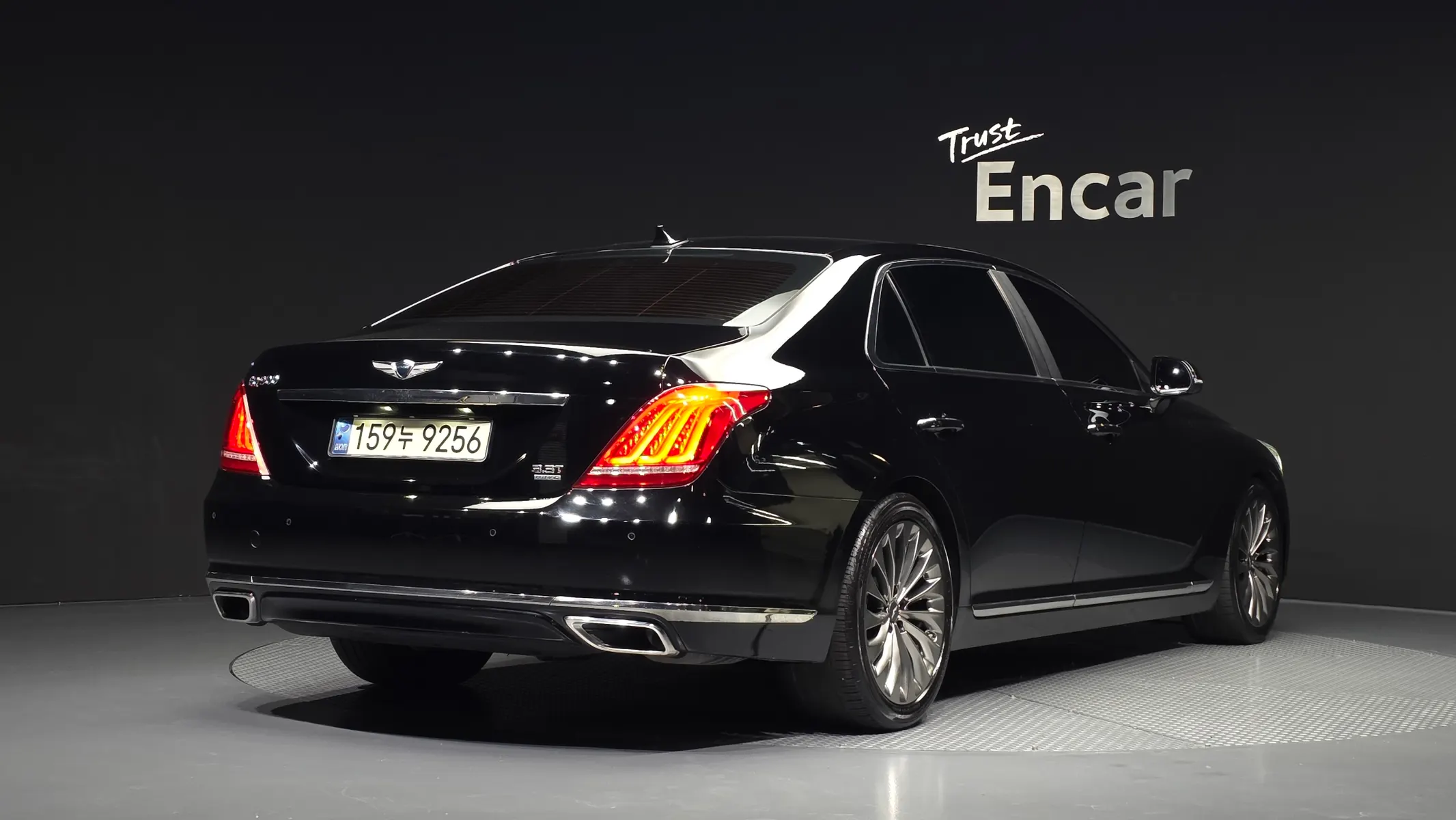 Genesis EQ900 3.3 T-GDI AWD 2016 2/41