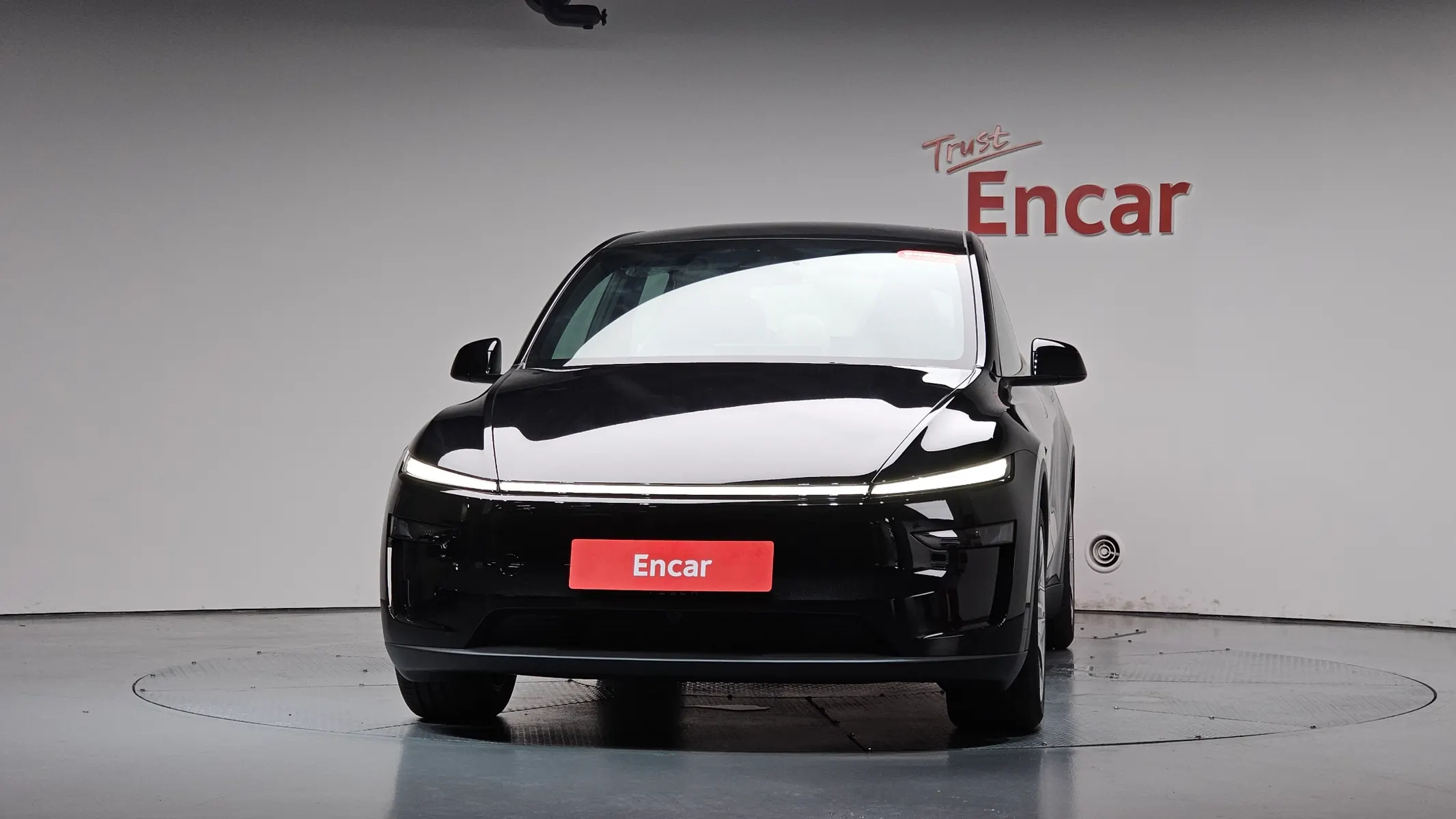 Tesla Y L AWD 2026 2/5