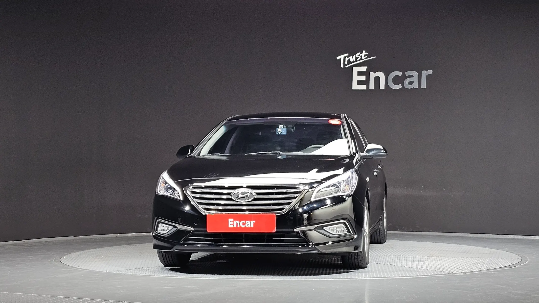 Hyundai LF 2.0 2015 2/5