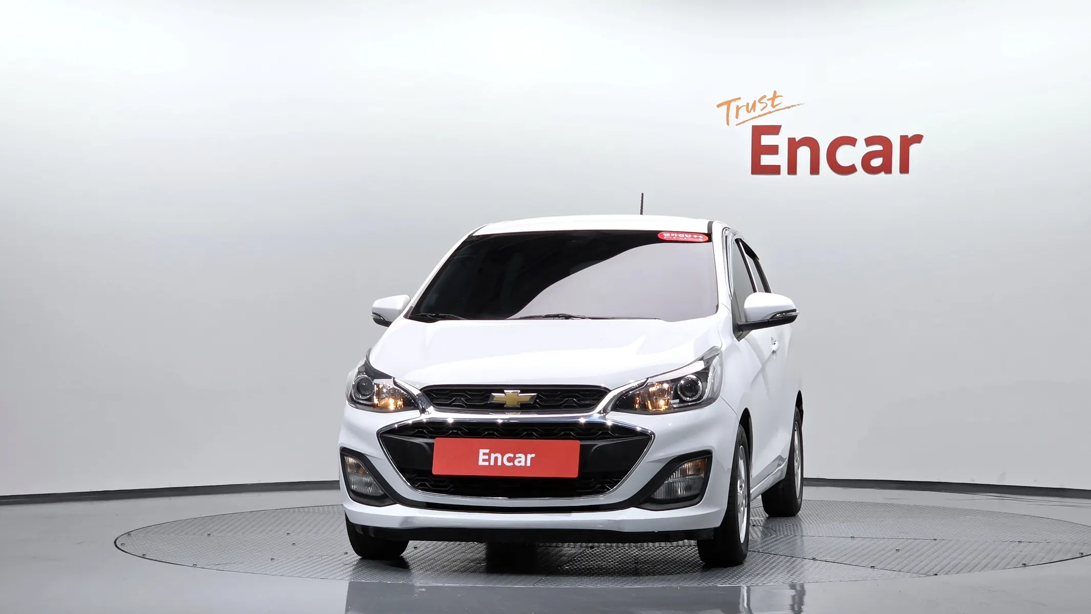 Chevrolet Spark LT 2018 2/5