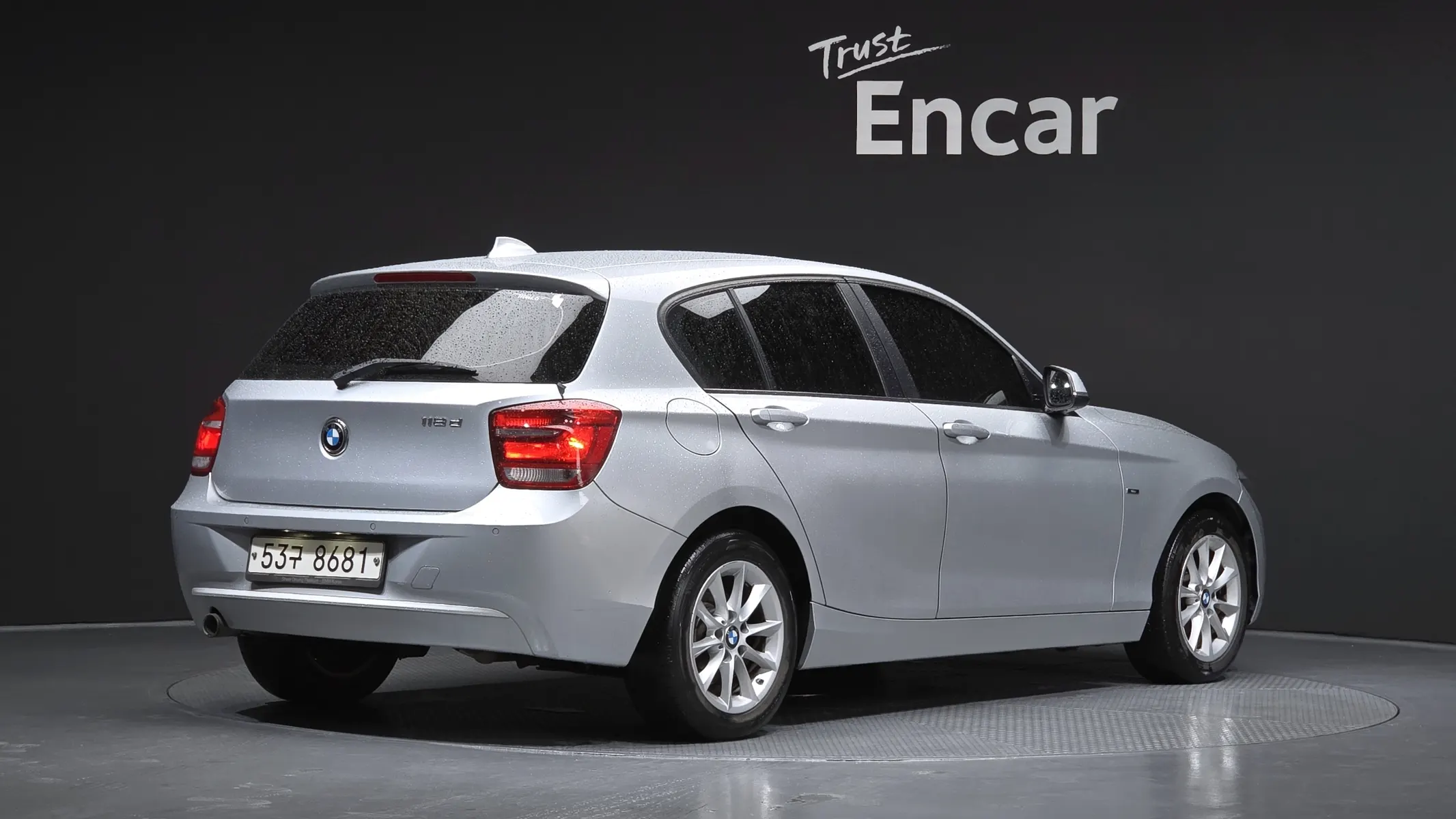 BMW 1 Series (F20) 118d 5 2014 2/21