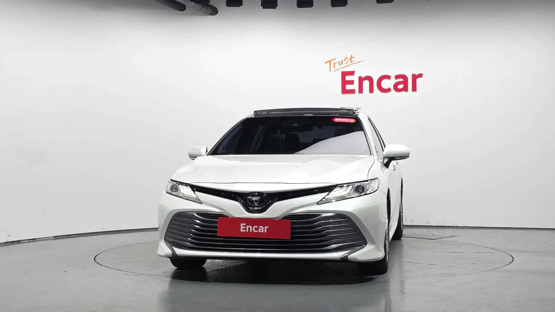 Toyota (XV70) 2.5 2019 2/5