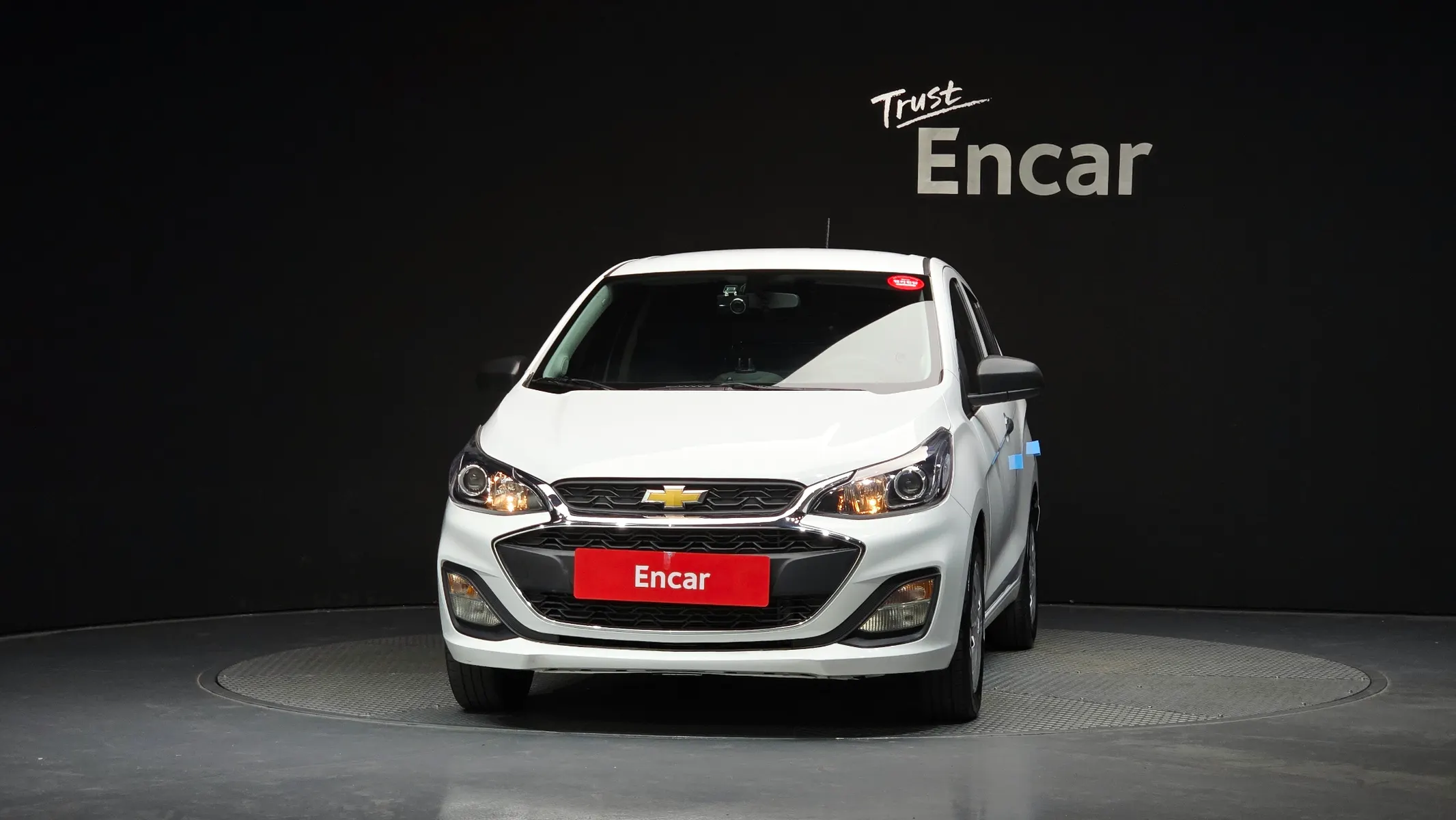 Chevrolet Spark 2021 2/5