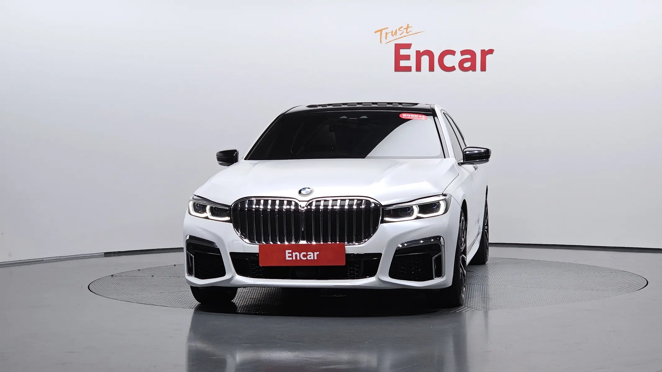 BMW 7 Series (G11) 730d xDrive M 2018 3/39