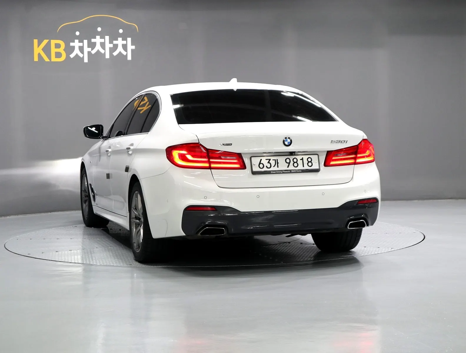 BMW 5 Series (G30) 530i xDrive M 2018 3/21