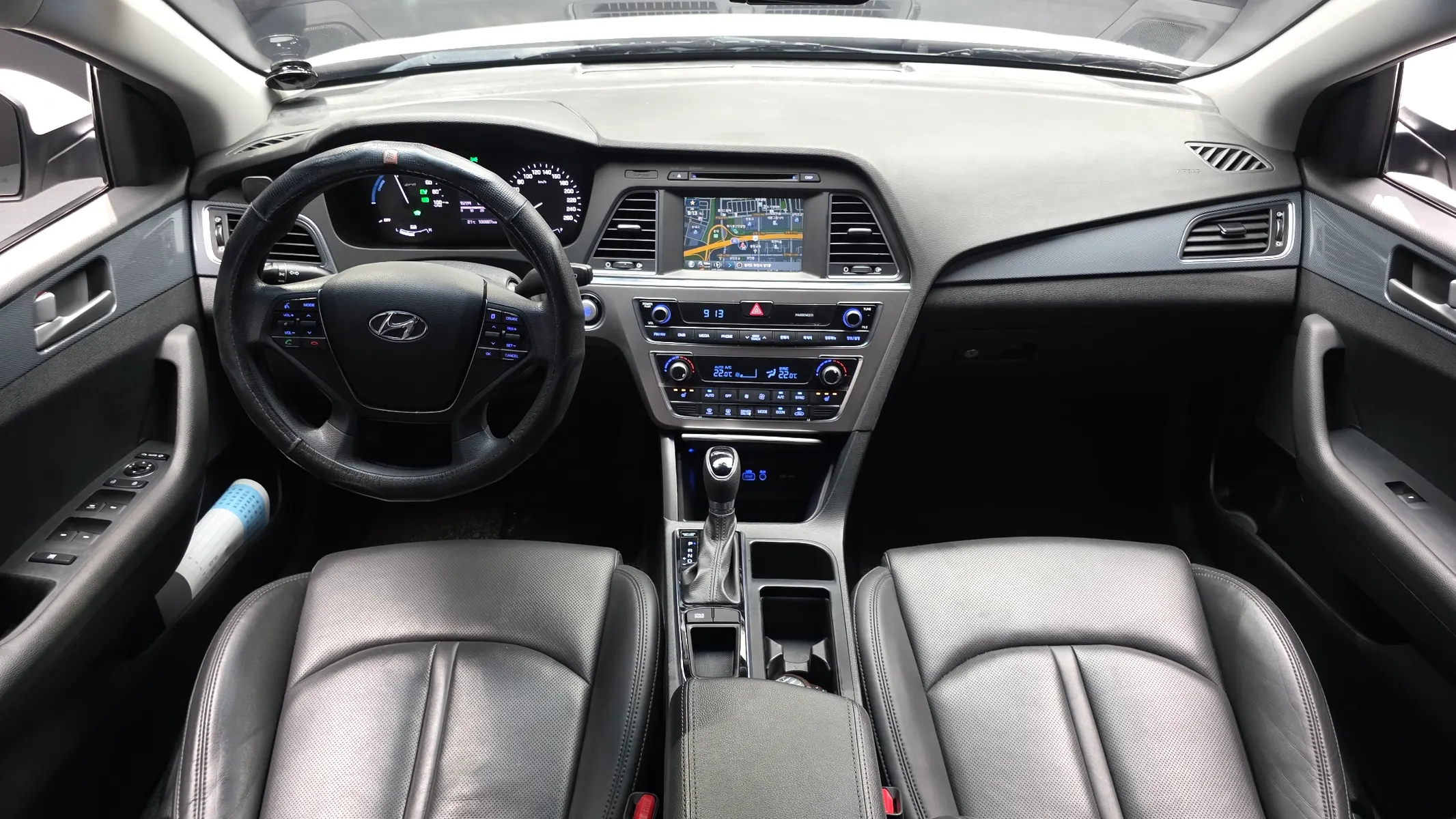 Hyundai LF 2.0 HEV 2015 4/5