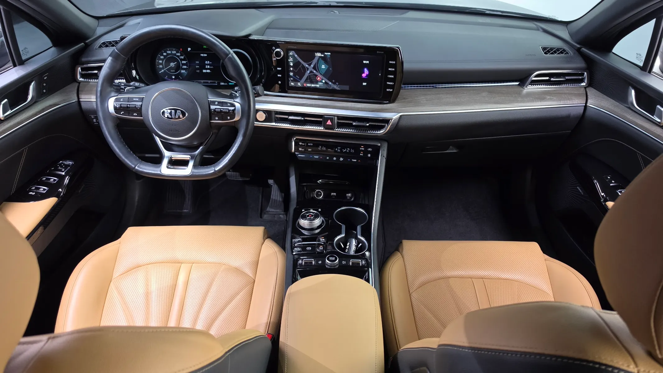 Kia K5 3 1.6 2020 4/5