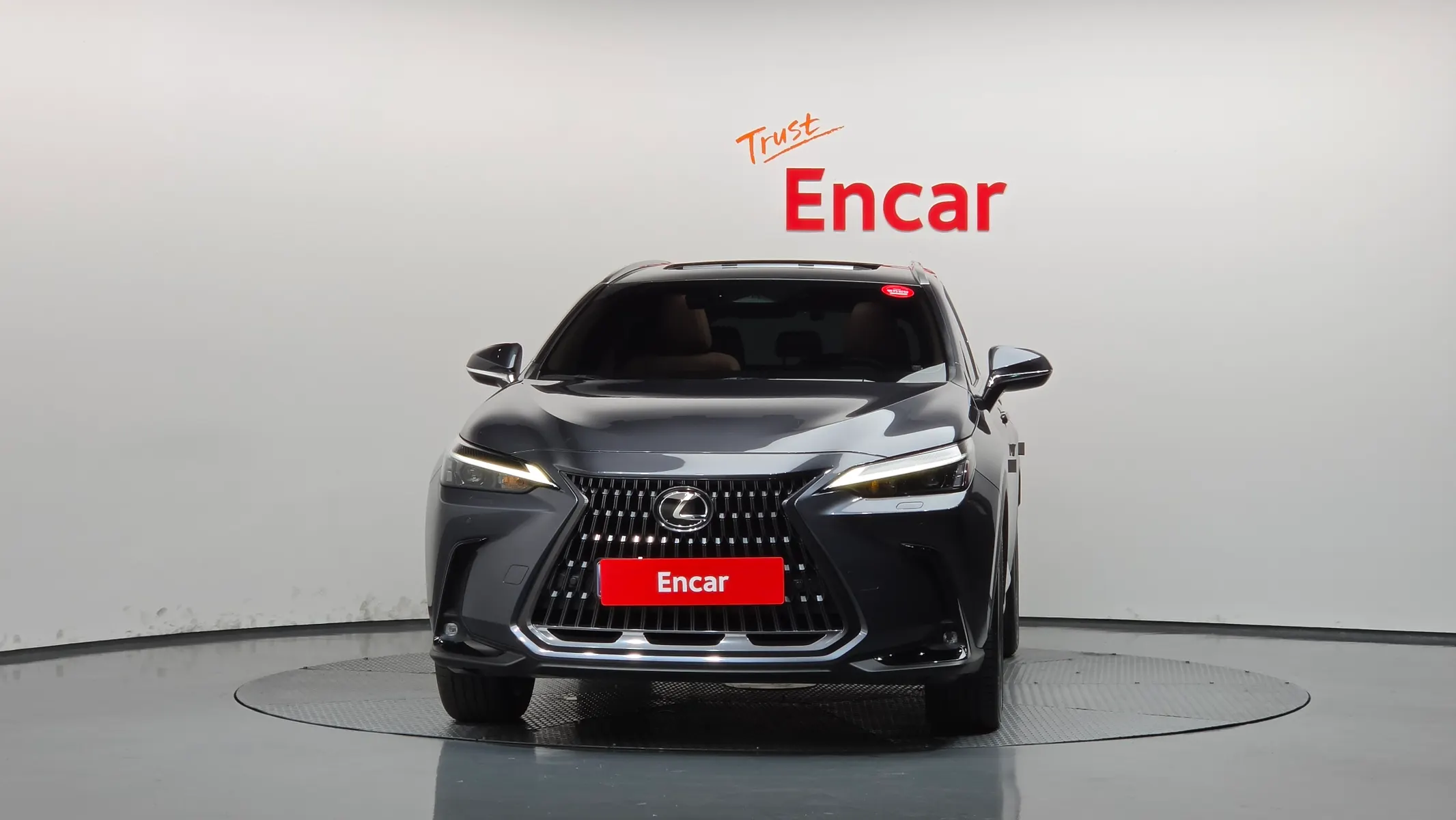 Lexus NX350h 2 2025 2/5