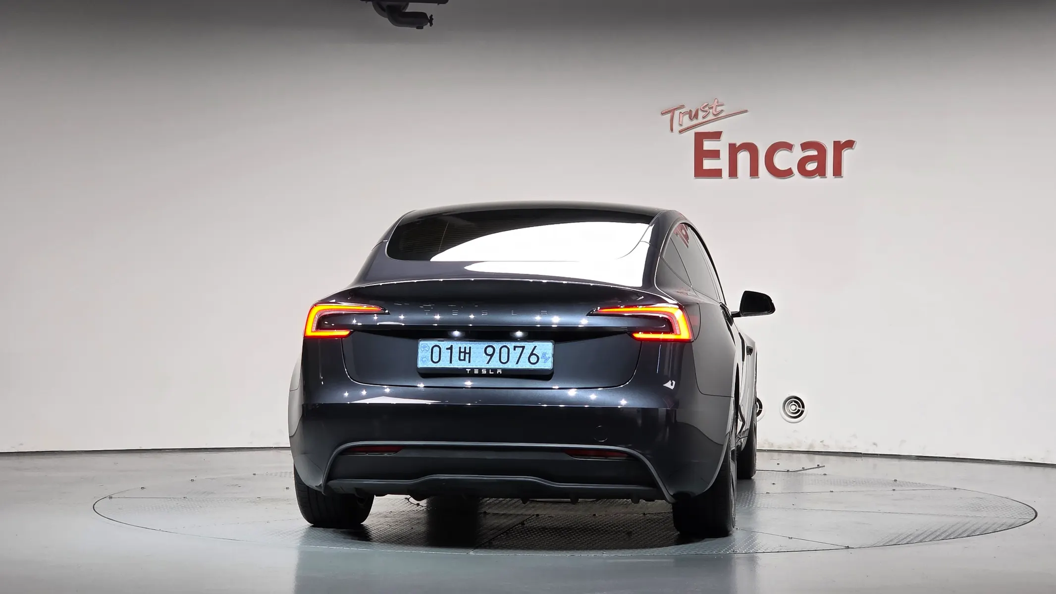 Tesla 3 RWD 2025 3/5