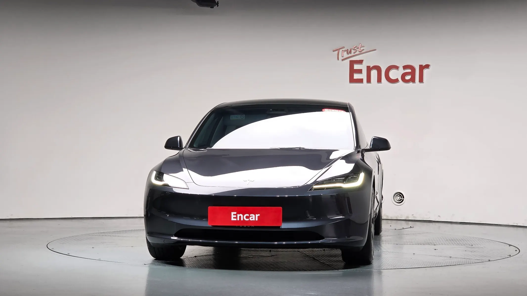 Tesla 3 RWD 2025 2/5