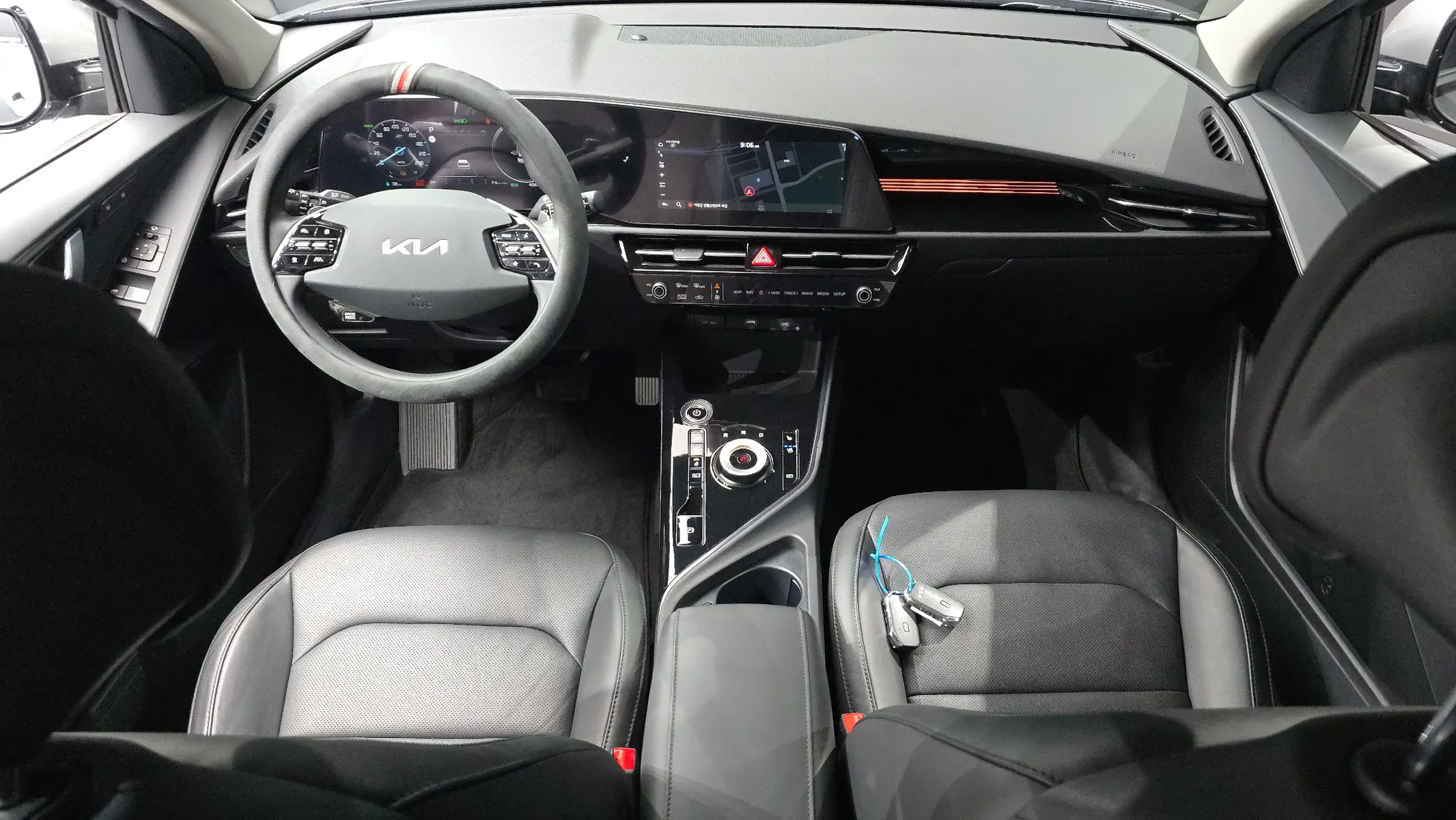 Kia EV 2022 4/5