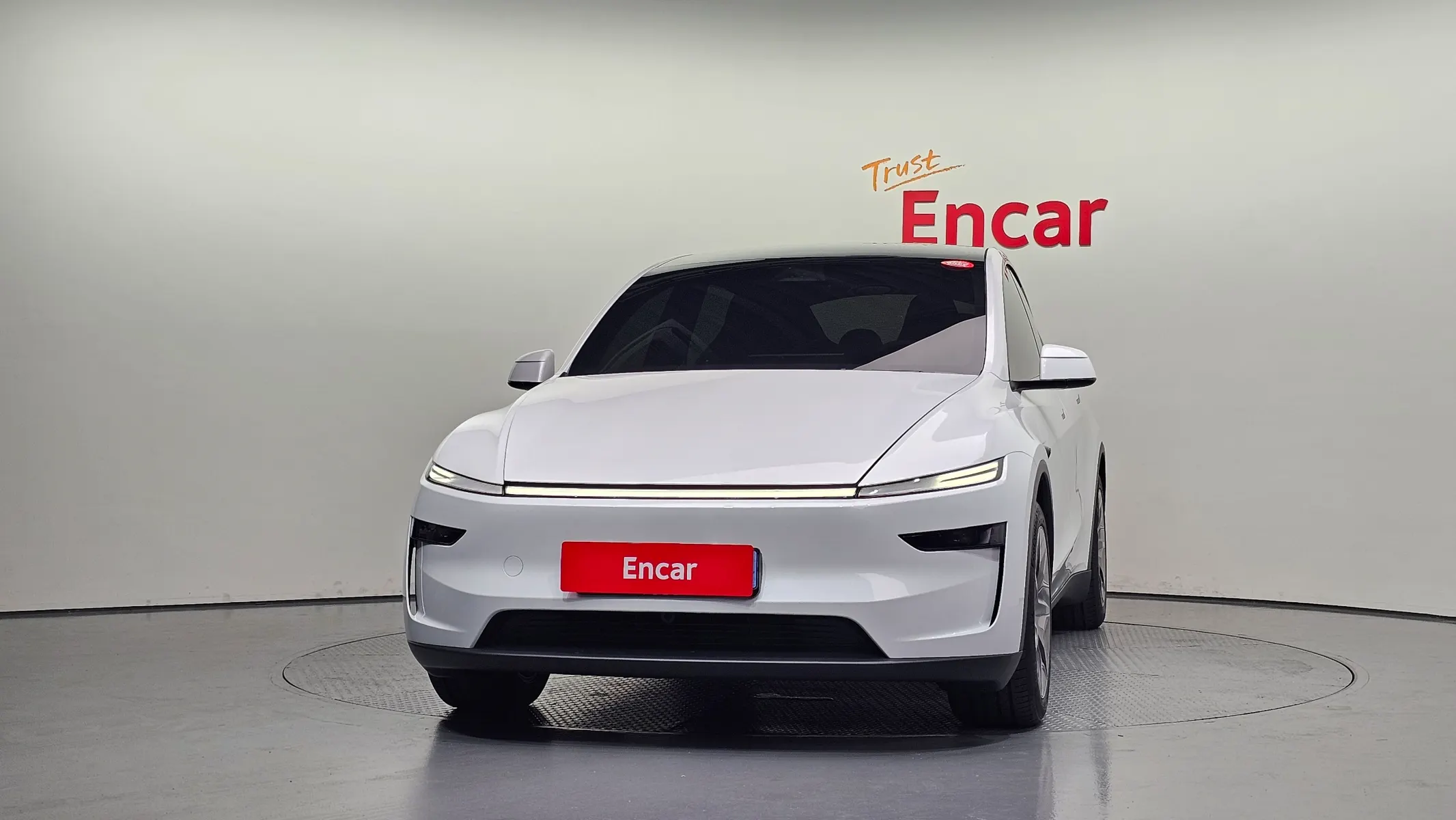 Tesla Y L AWD 2026 2/5
