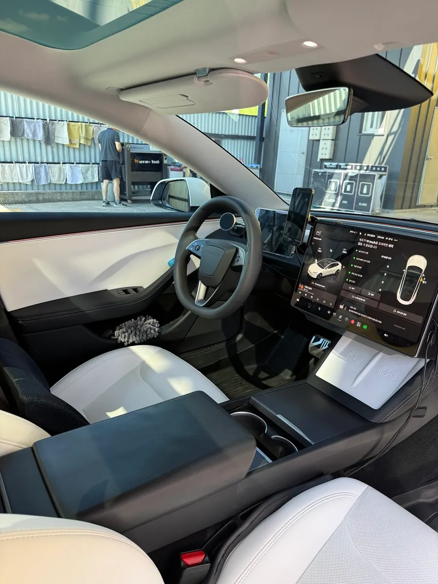 Tesla 3 AWD 2024 4/5