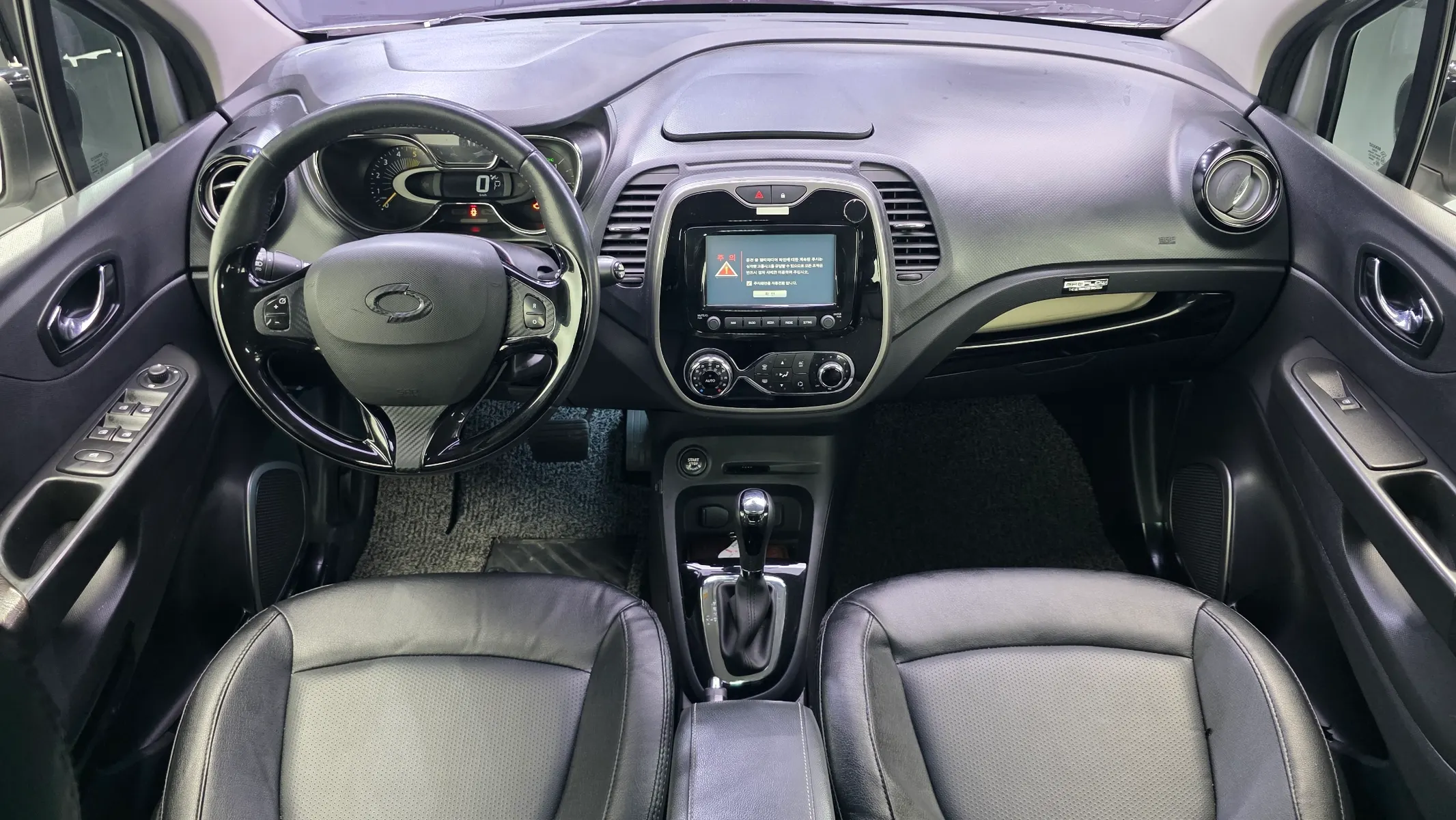 Renault Korea QM3 LE 2014 4/5