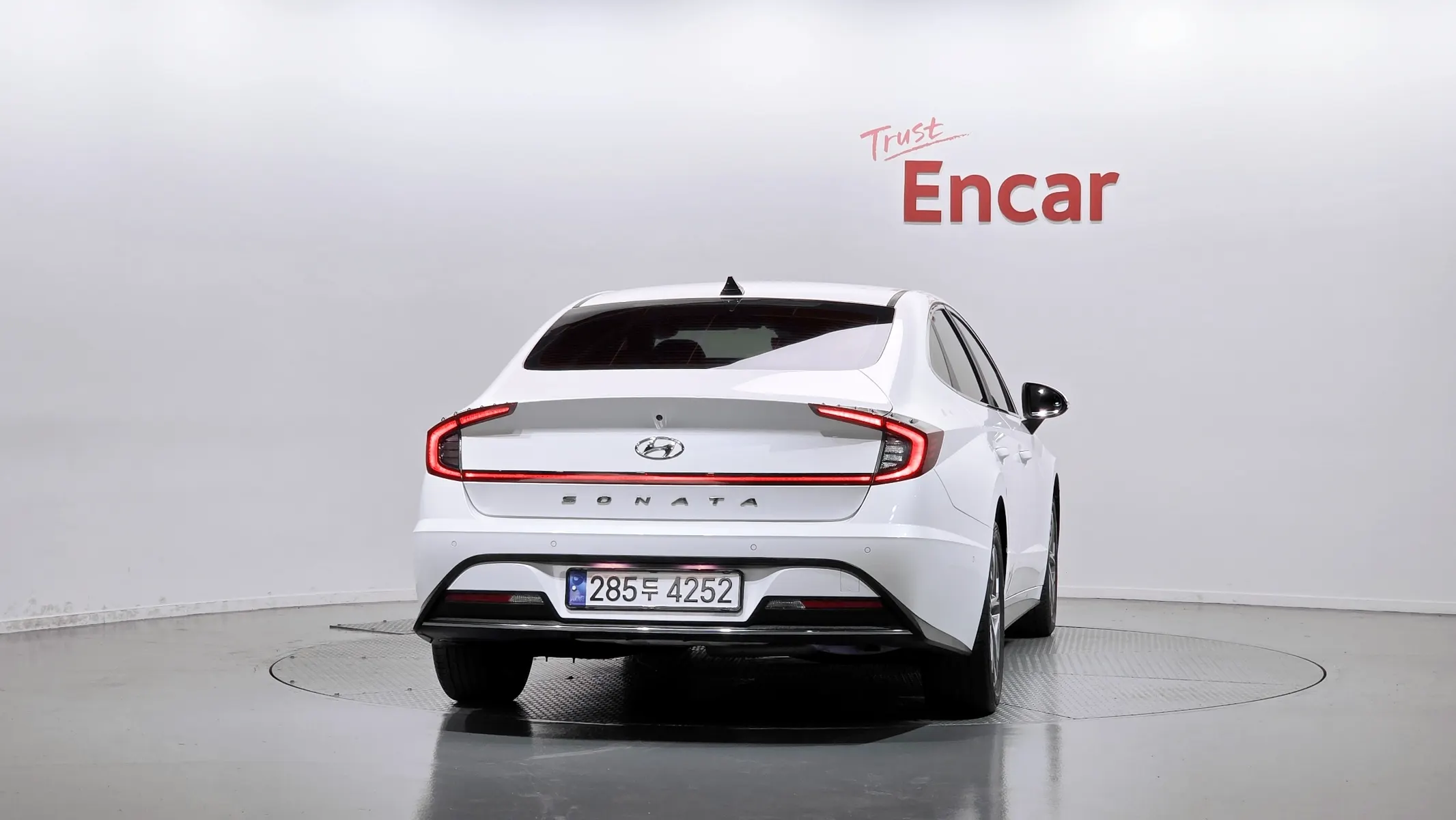 Hyundai (DN8) 2.0 2019 3/5