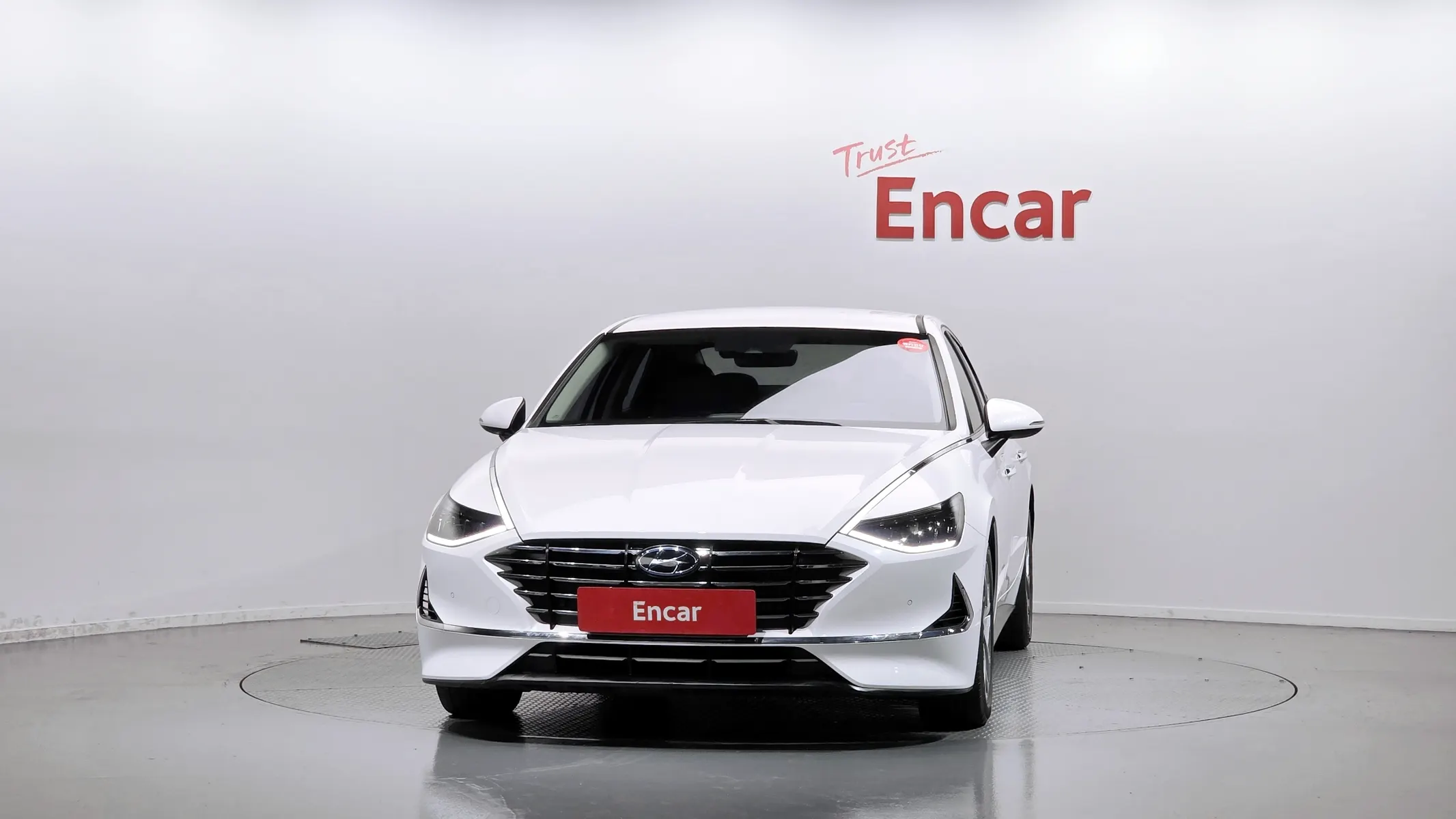 Hyundai (DN8) 2.0 2019 2/5