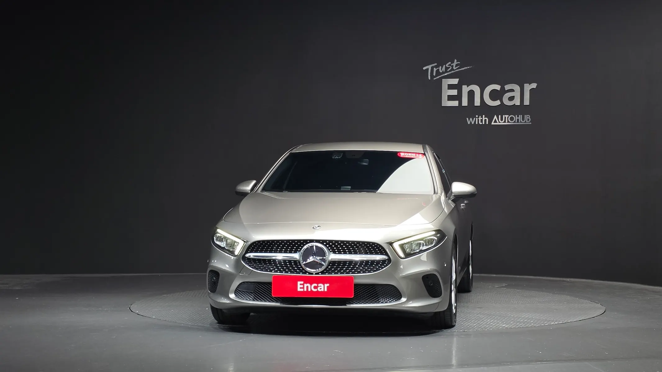 Mercedes-Benz A-Class W177 A220 2019 2/31