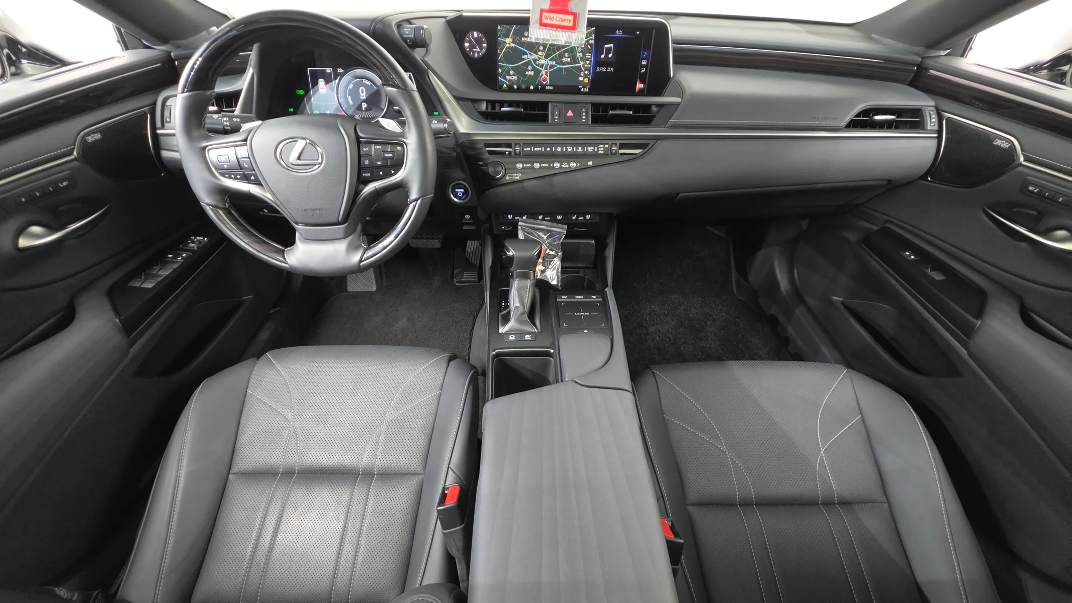 Lexus ES300h 7 2020 4/5