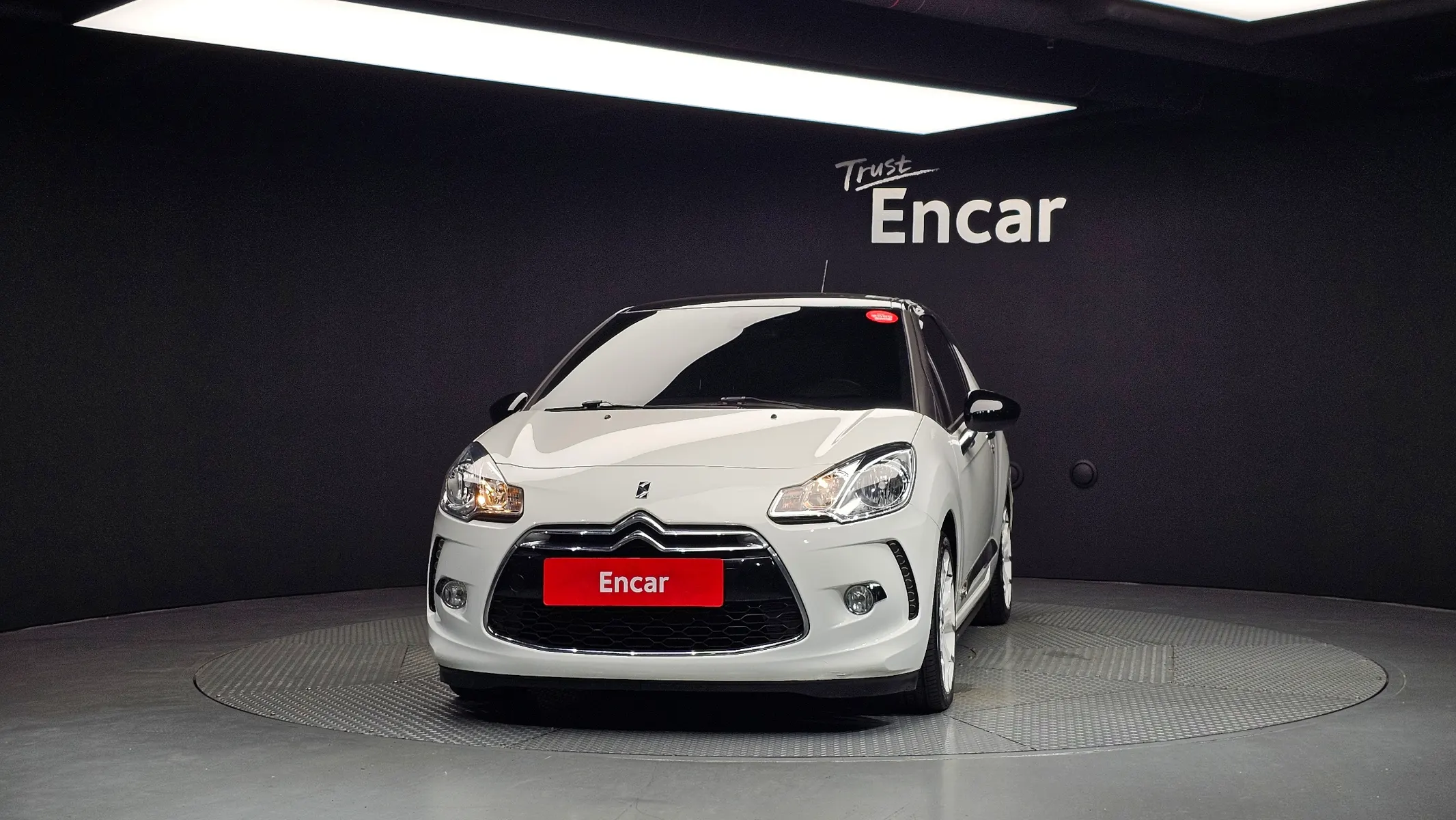 시트로엥/DS DS3 1.6 e-HDi 2014 2/5