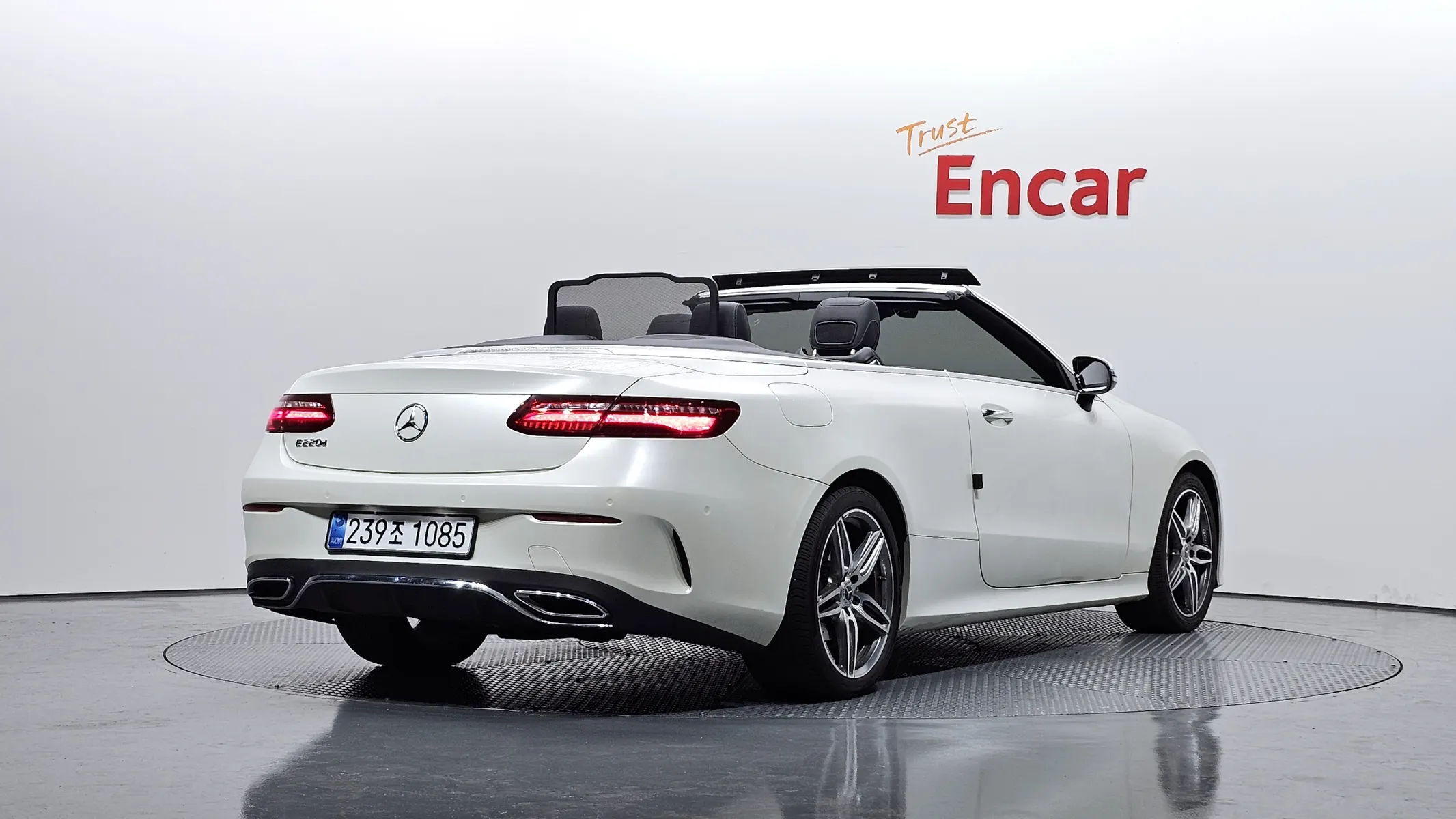 Mercedes-Benz E-Class W213 E220d 2019 2/21