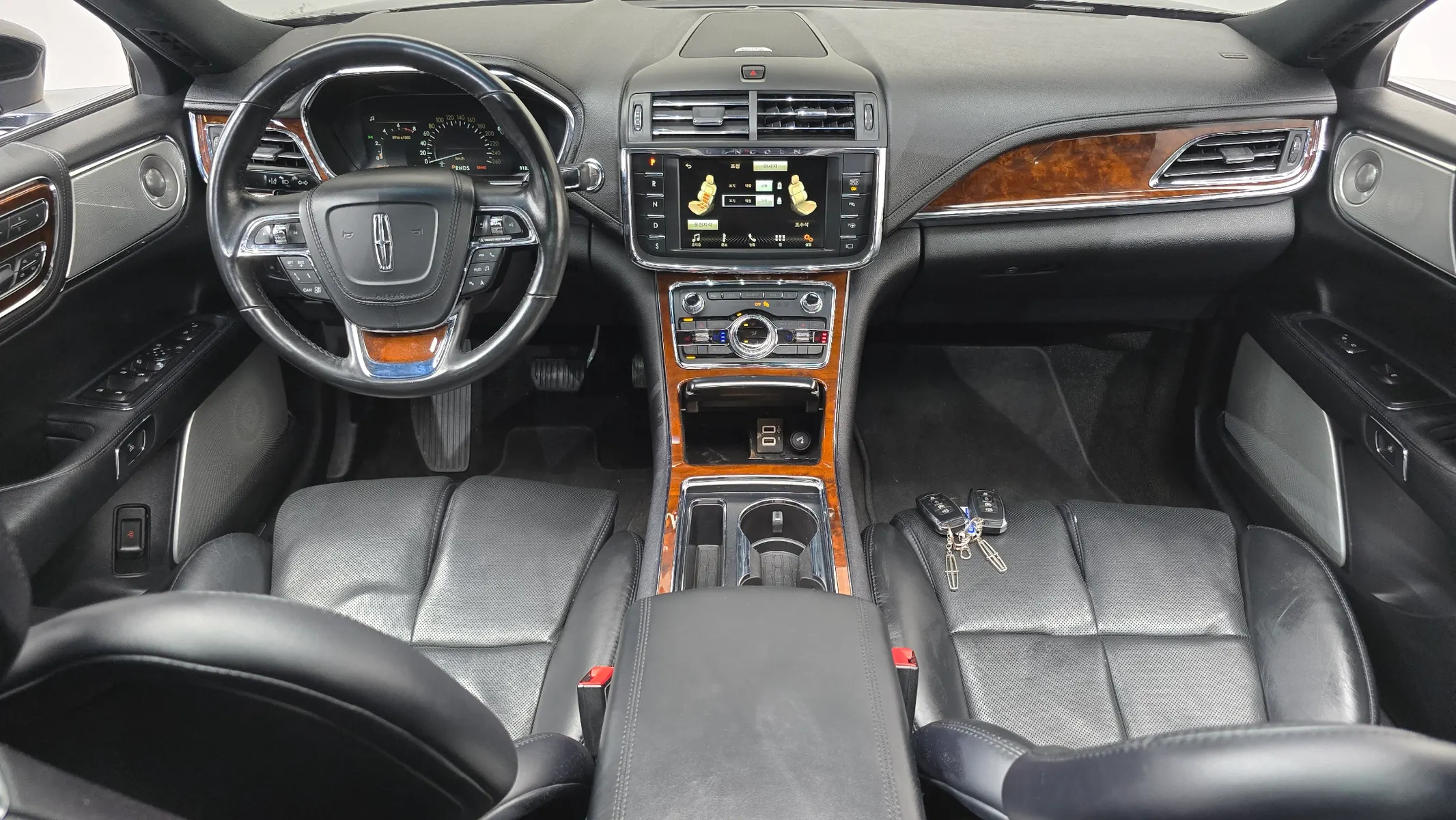 Lincoln 10 3.0 AWD 2019 4/5