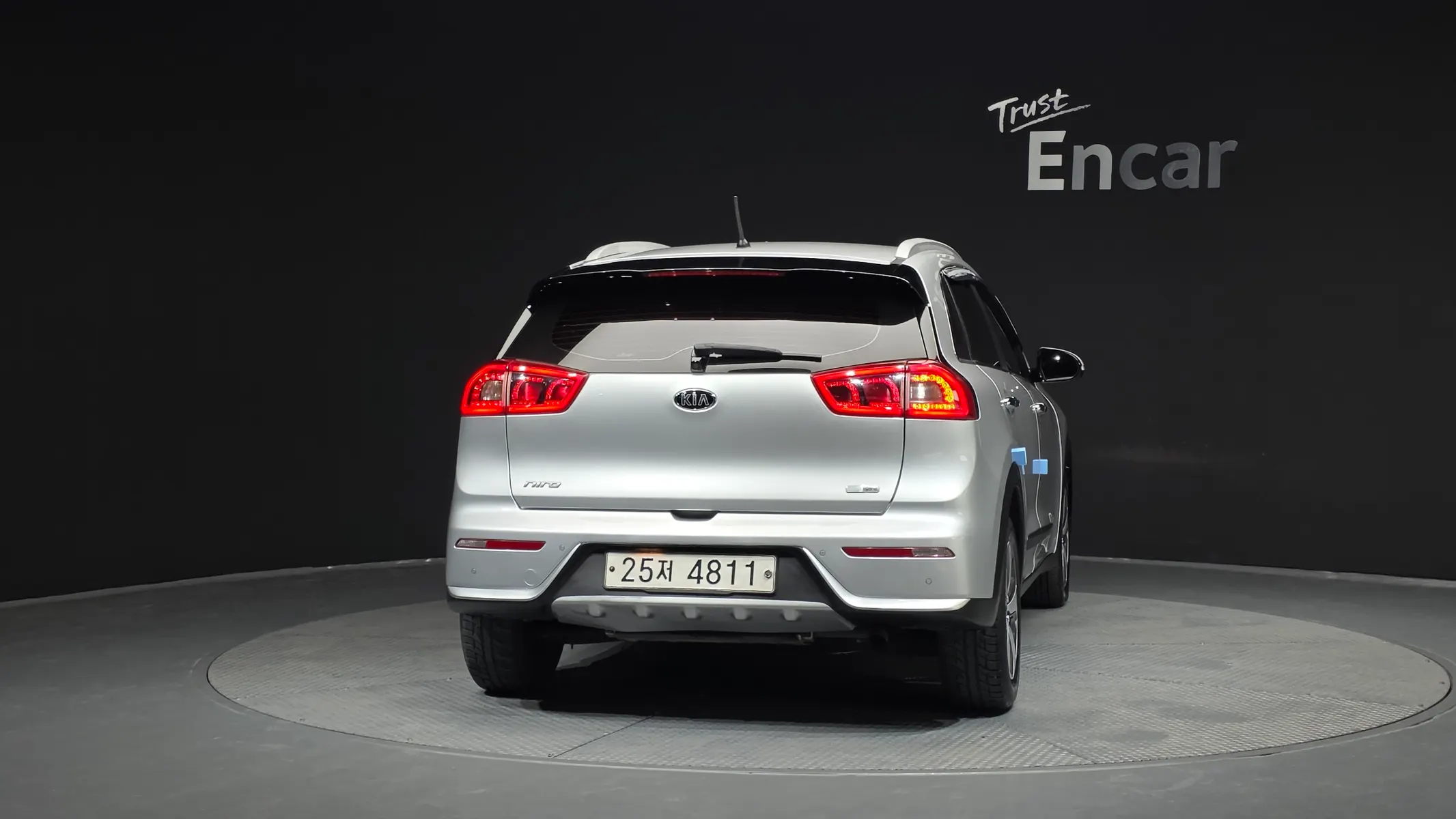 Kia Niro 2016 3/5