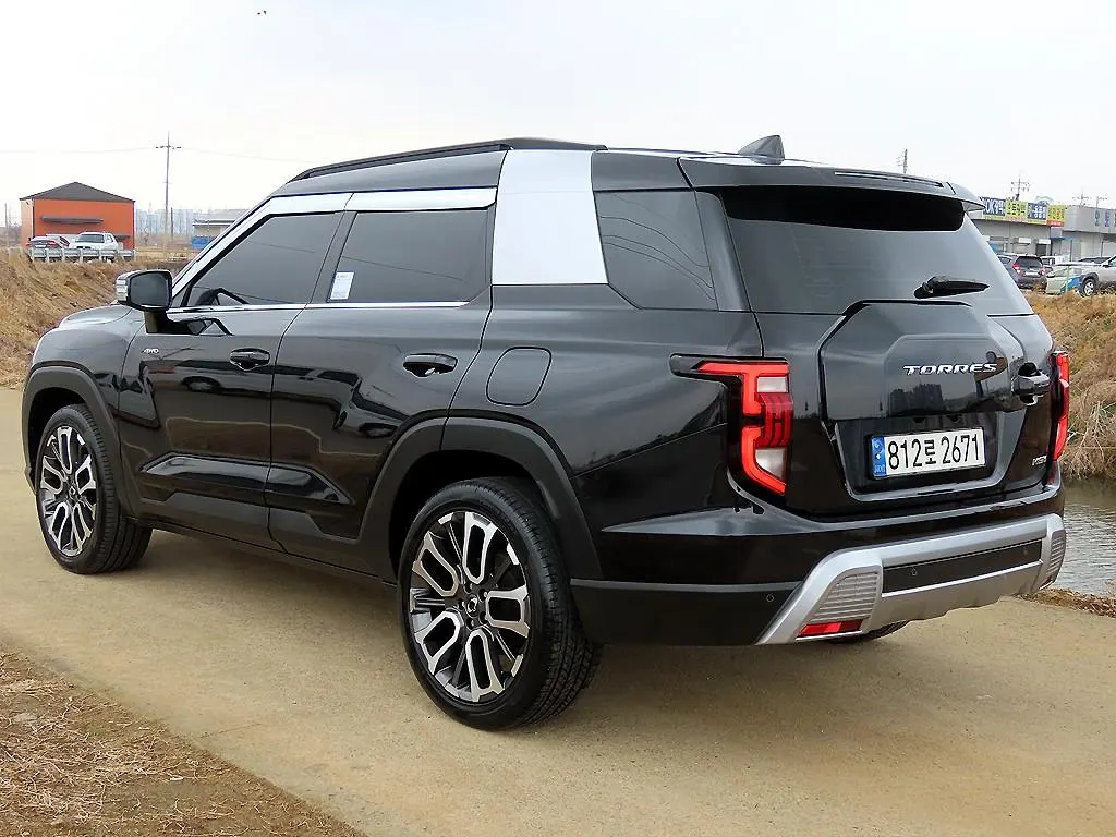 KG Mobility 토레스 1.5 4WD 2024 2/5