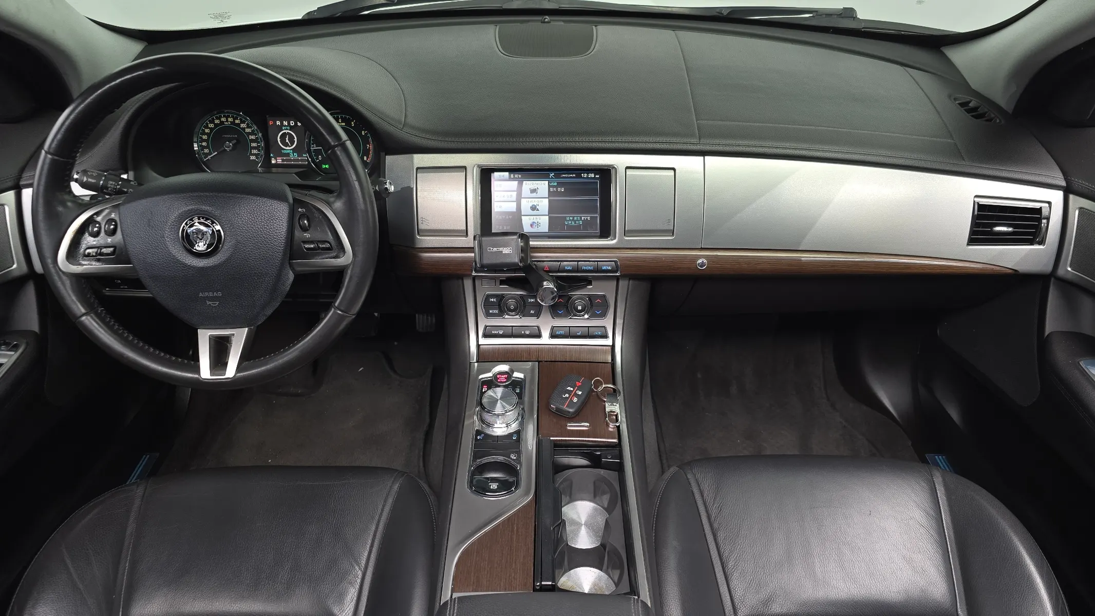 Jaguar New XF 2.0 2014 4/4