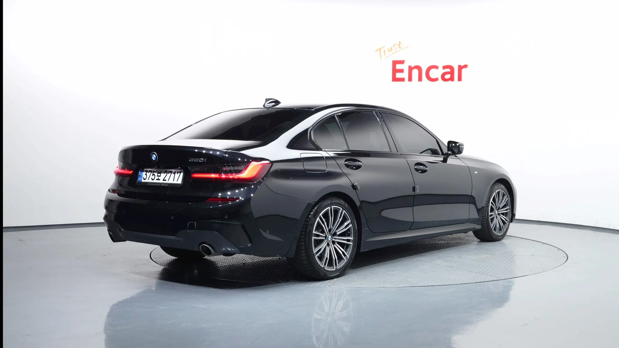 BMW 3 Series (G20) 320i M 2021 2/33