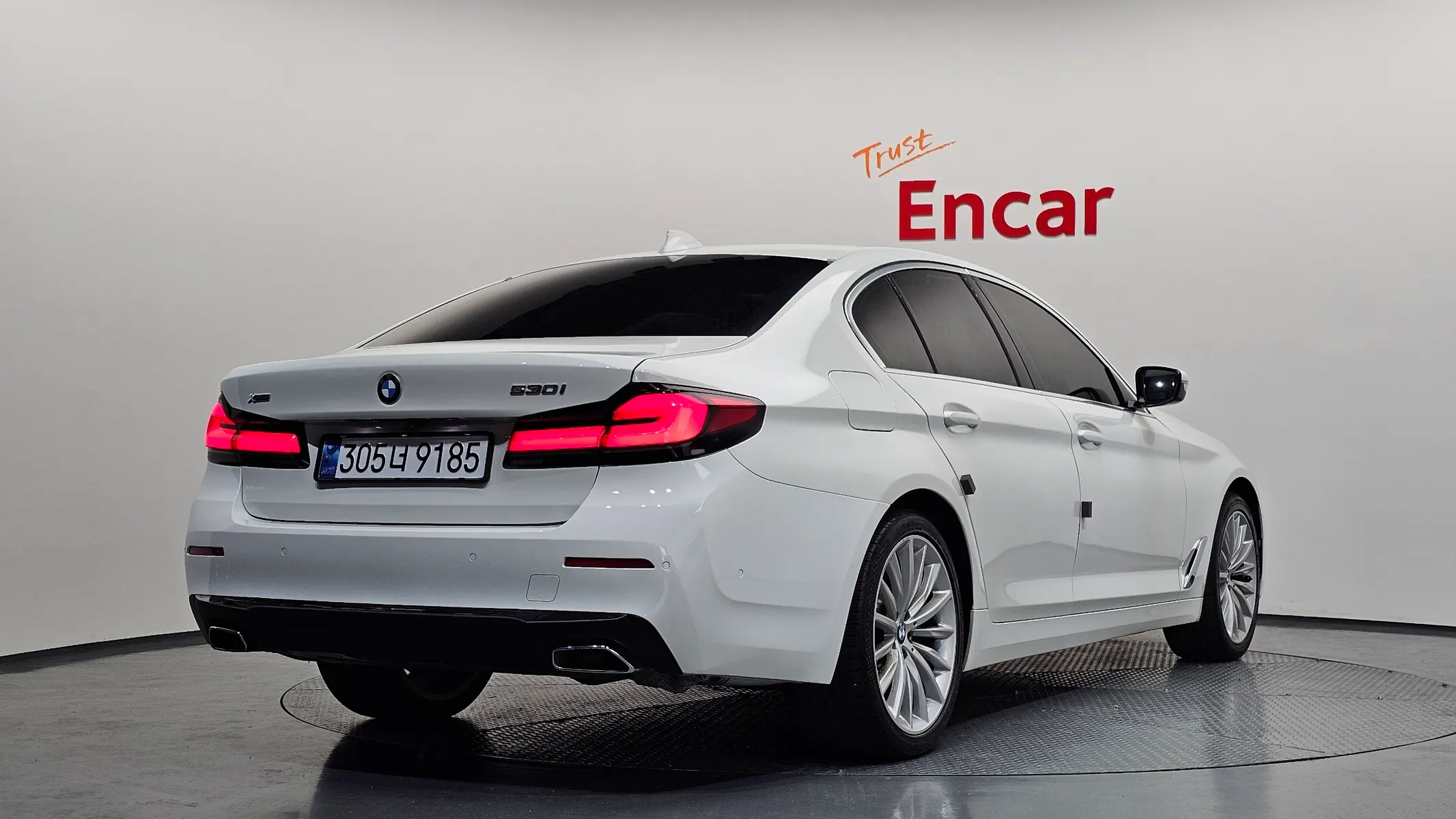 BMW 5 Series (G30) 530i xDrive 2022 2/37