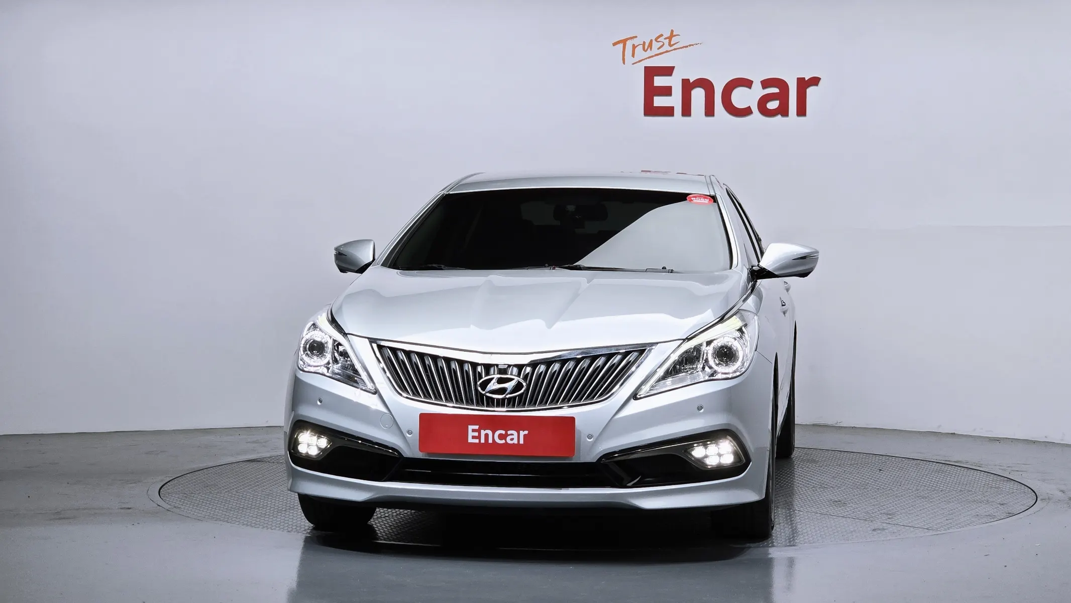 Hyundai Grandeur HG HG240 2016 2/5