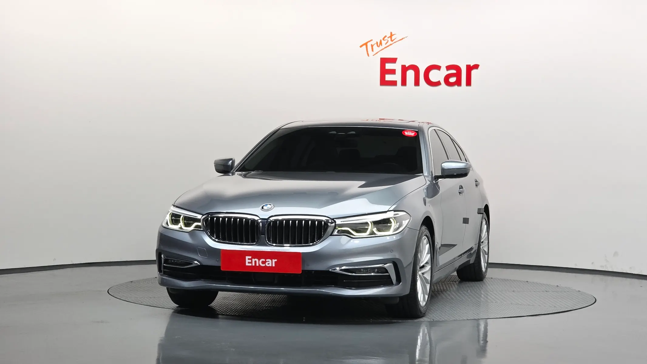 BMW 5 Series (G30) 520d xDrive 2020 3/34