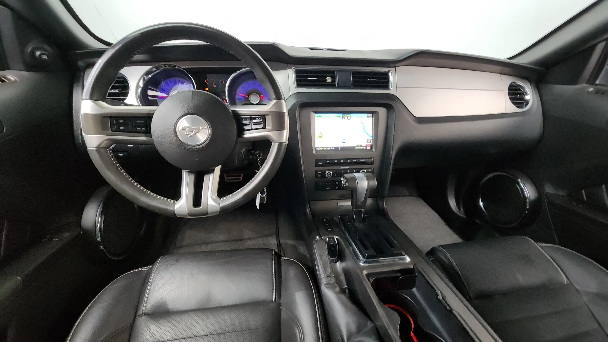 Ford 머스탱 2011 4/5