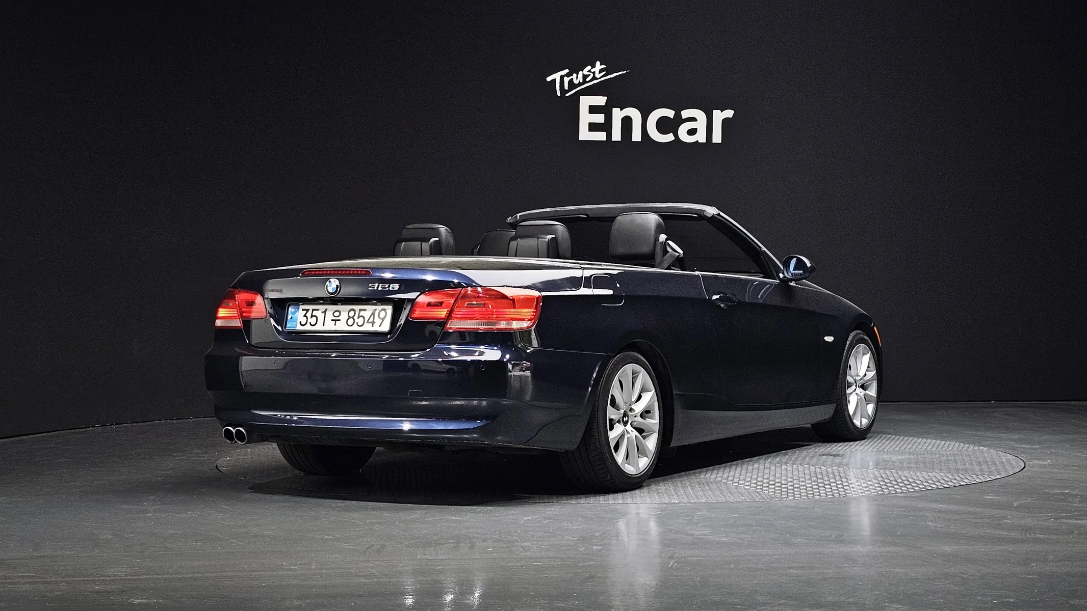 BMW 3 Series (E90) 328i 2008 2/32