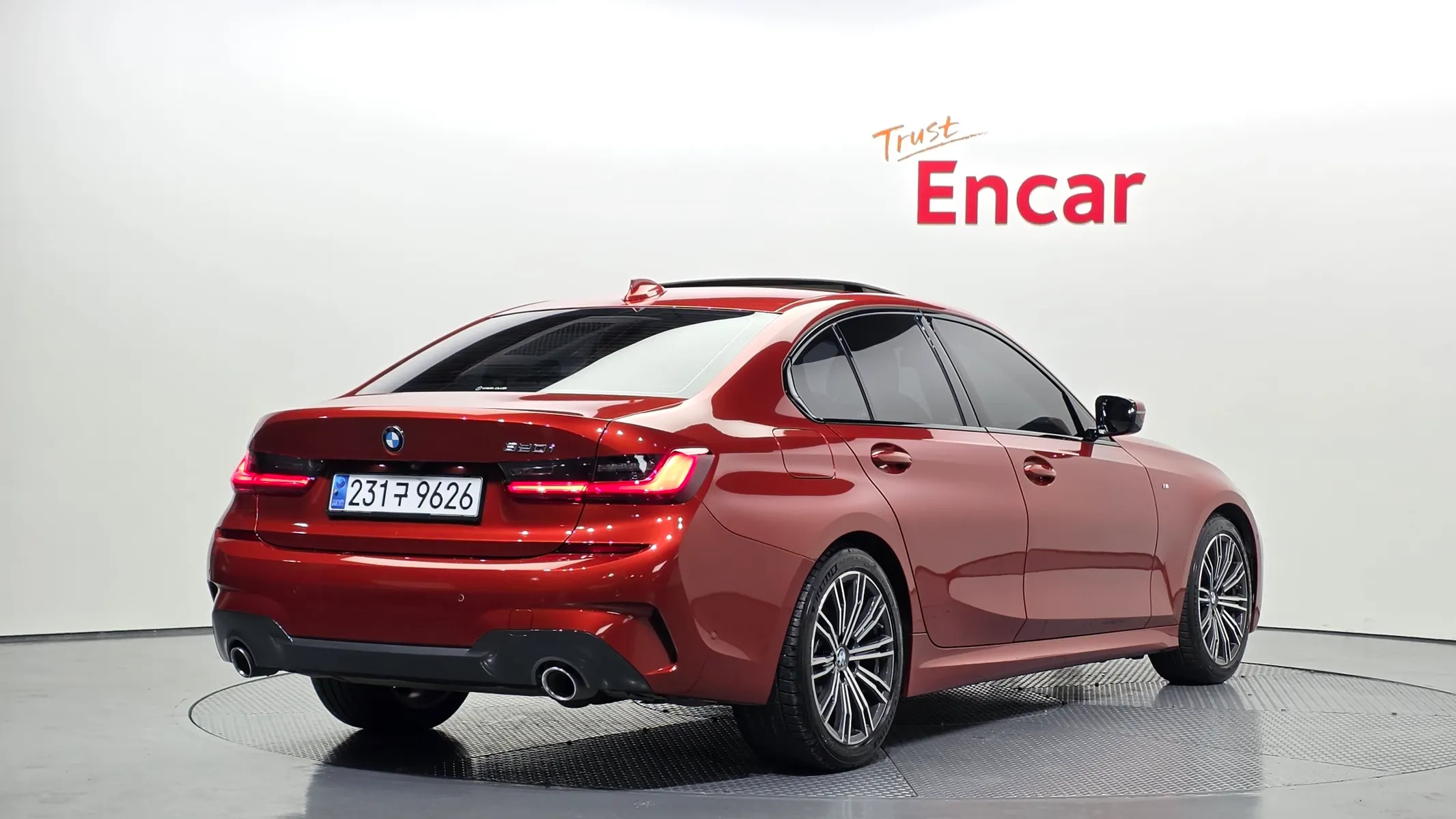 BMW 3 Series (G20) 320i M 2020 2/42