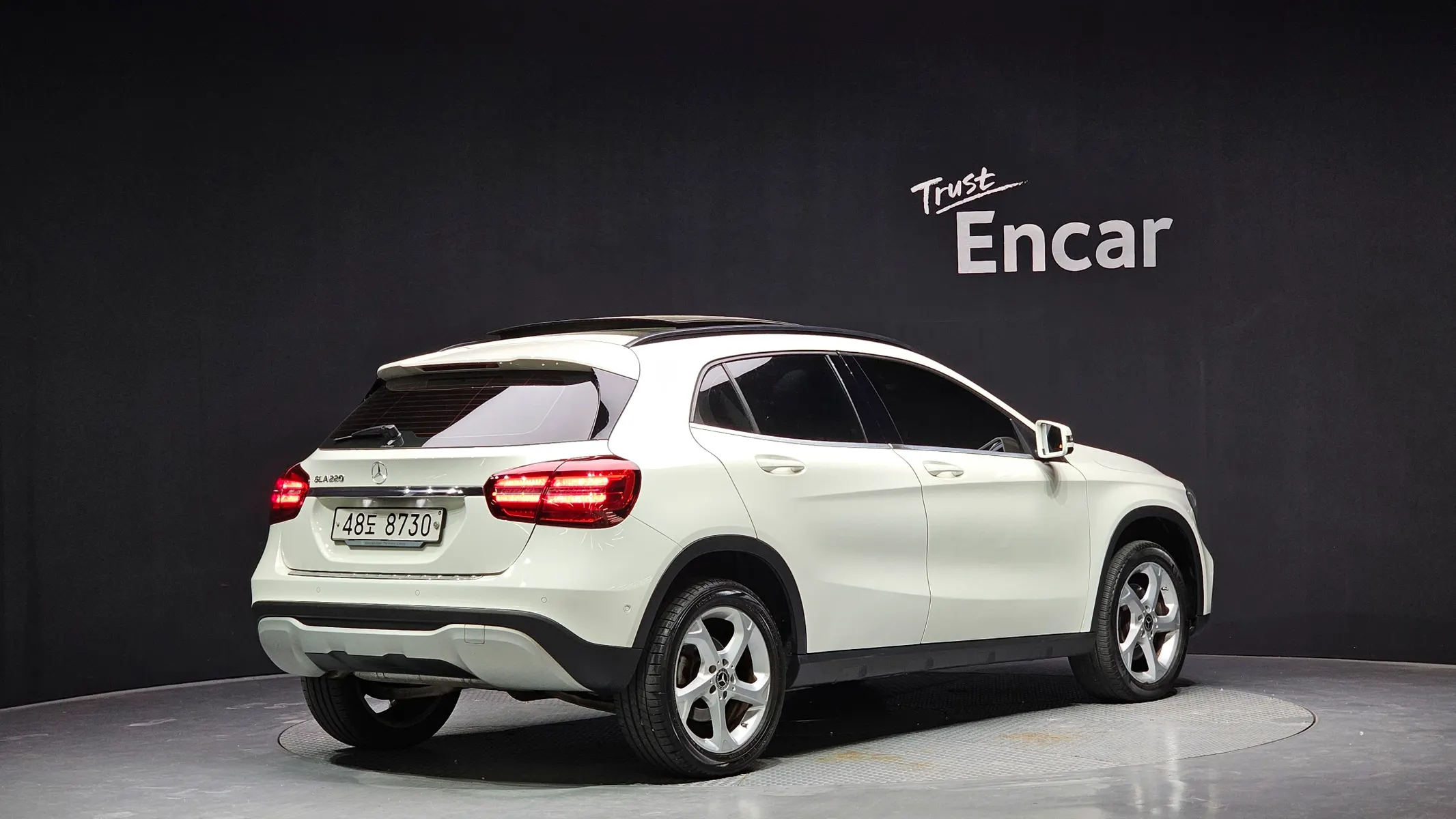 Mercedes-Benz GLA-Class X156 GLA220 2017 2/21