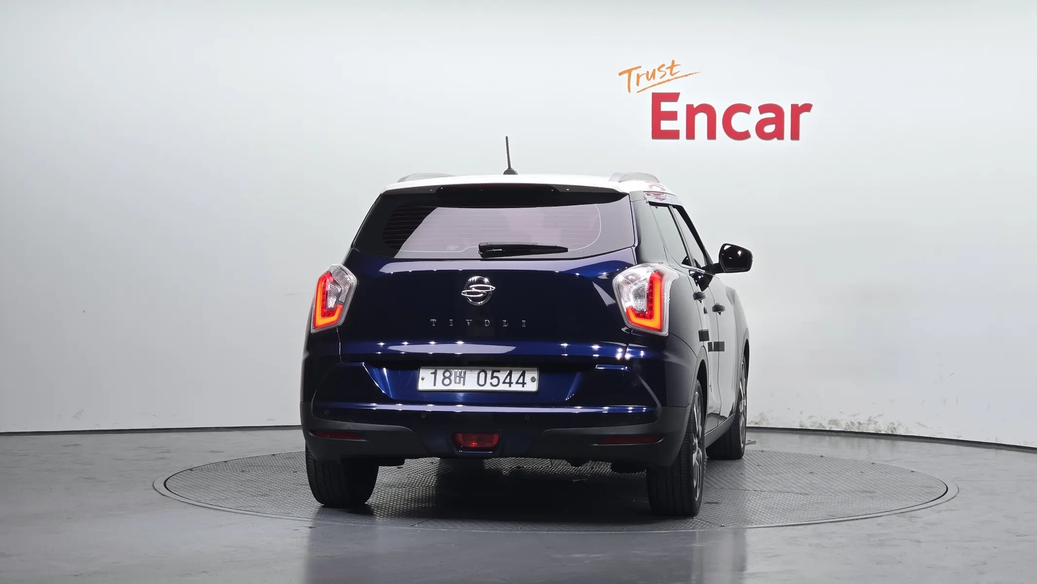 KG Mobility Tivoli LX 2WD 2016 3/5