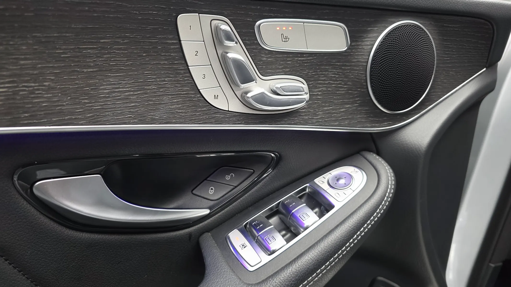 Mercedes-Benz GLC-Class X253 GLC300 4MATIC 2020 32/33
