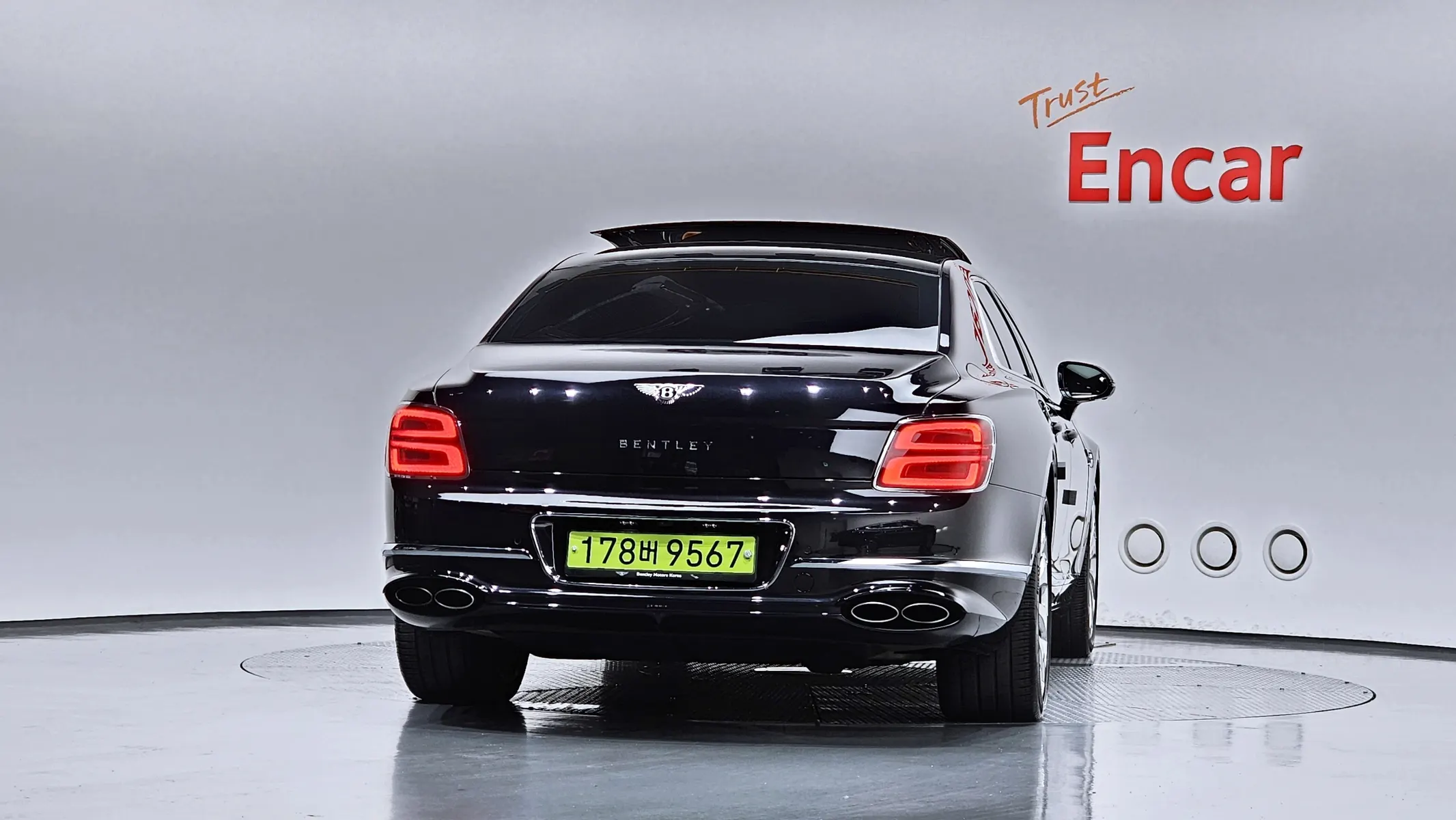 Bentley 3 4.0 2022 3/5